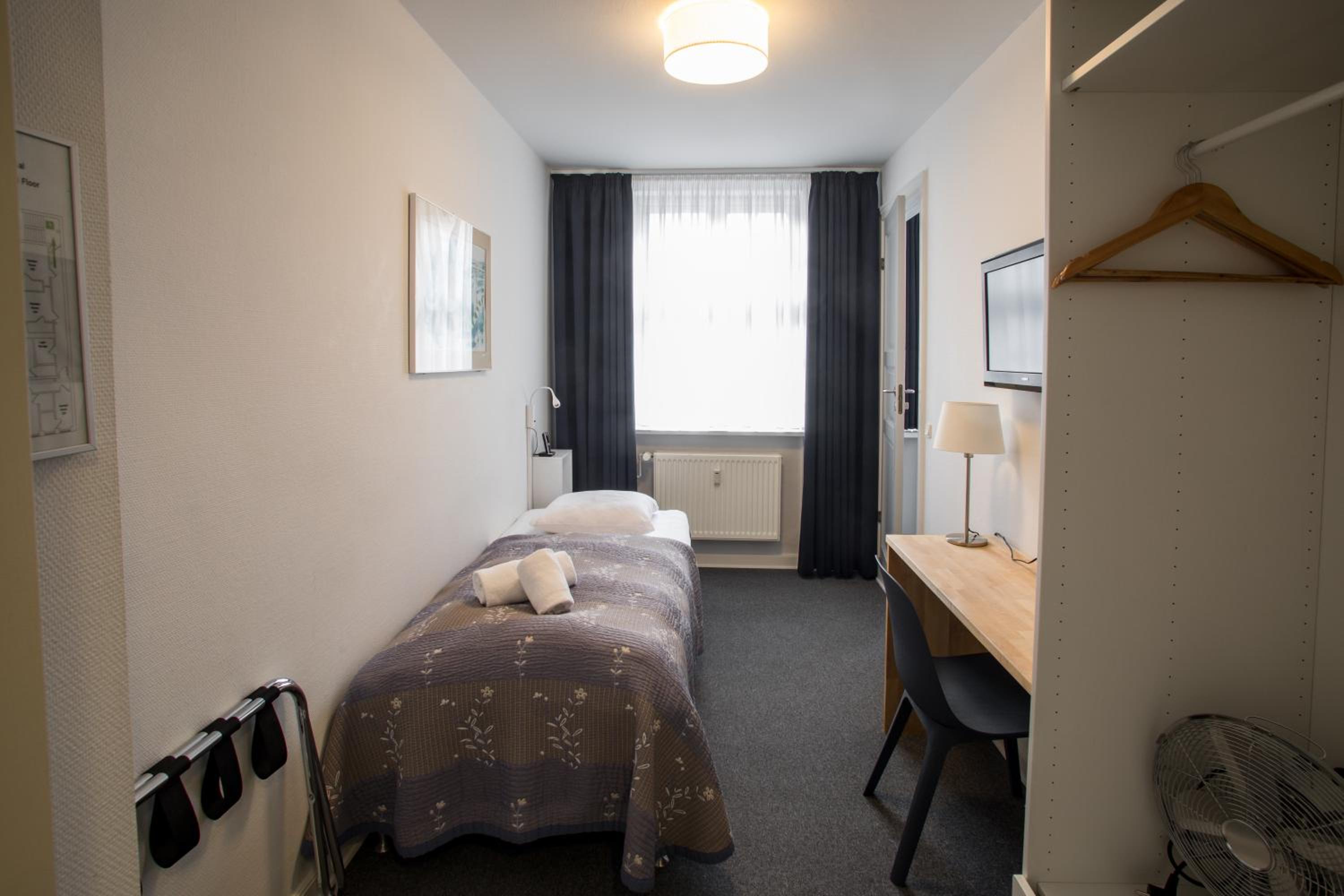 Standard Single Room