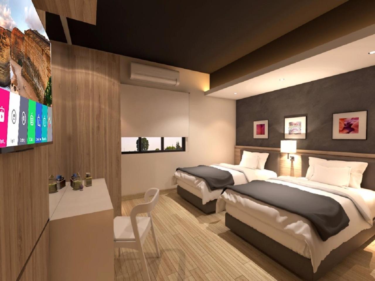 Deluxe Twin Room photo 2