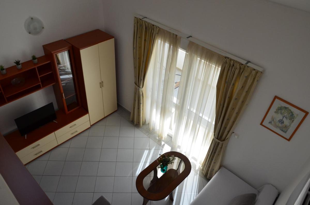 One-Bedroom Apartment with Balcony and Sea View - Br.2 photo 3