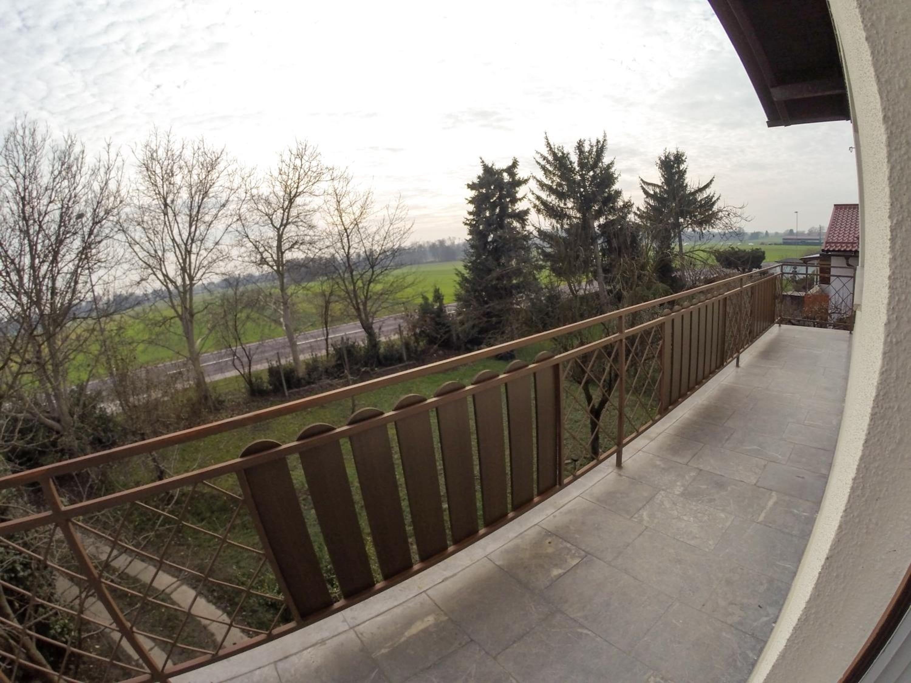 Apartment with Balcony - First Floor - Photo 6