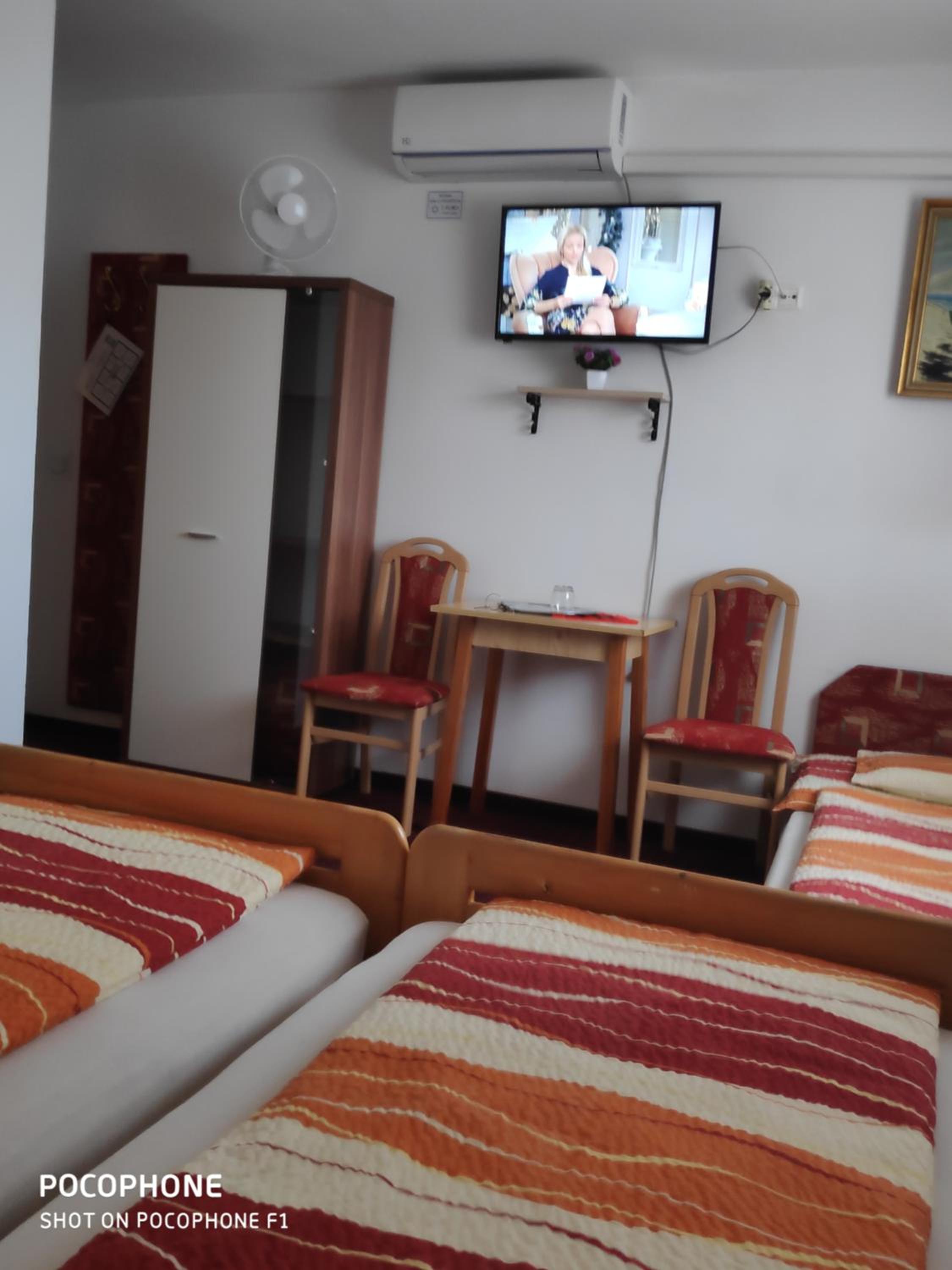 Economy Triple Room