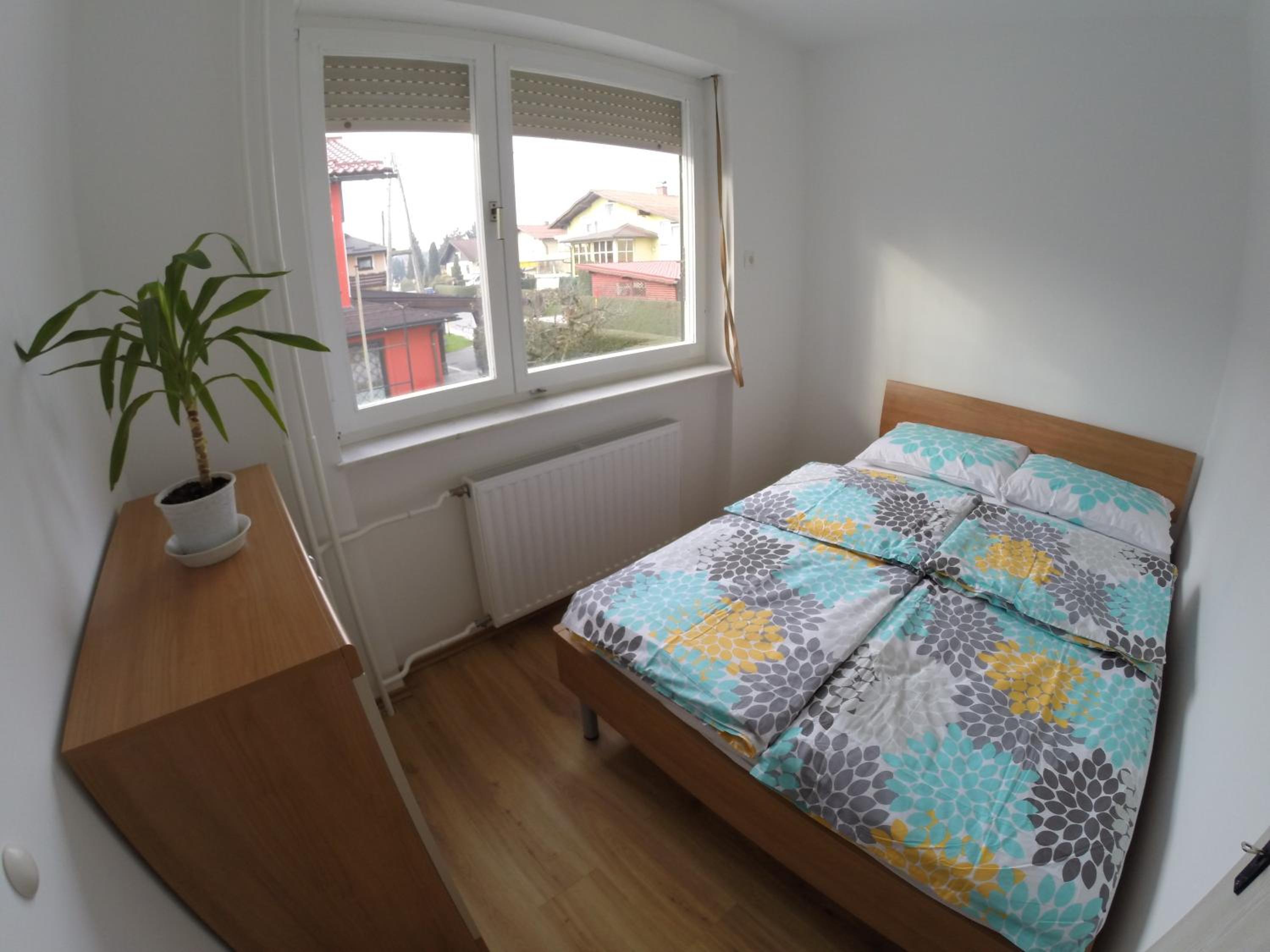 Apartment with Terrace and Balcony - Ground Floor - Photo 13