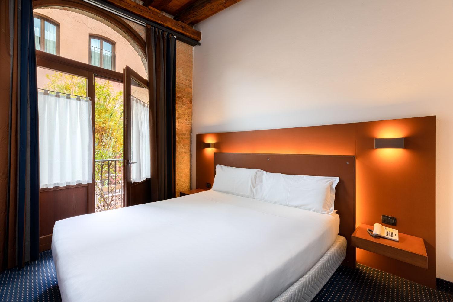 Available room