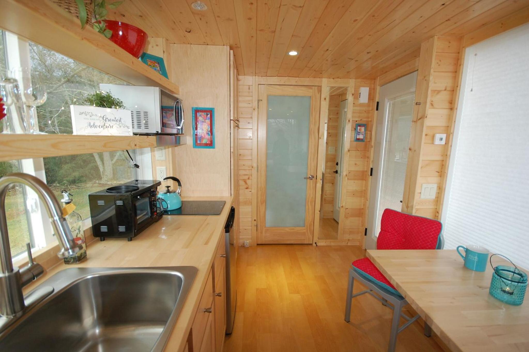 Sweet Retreat - Tiny Home photo 3