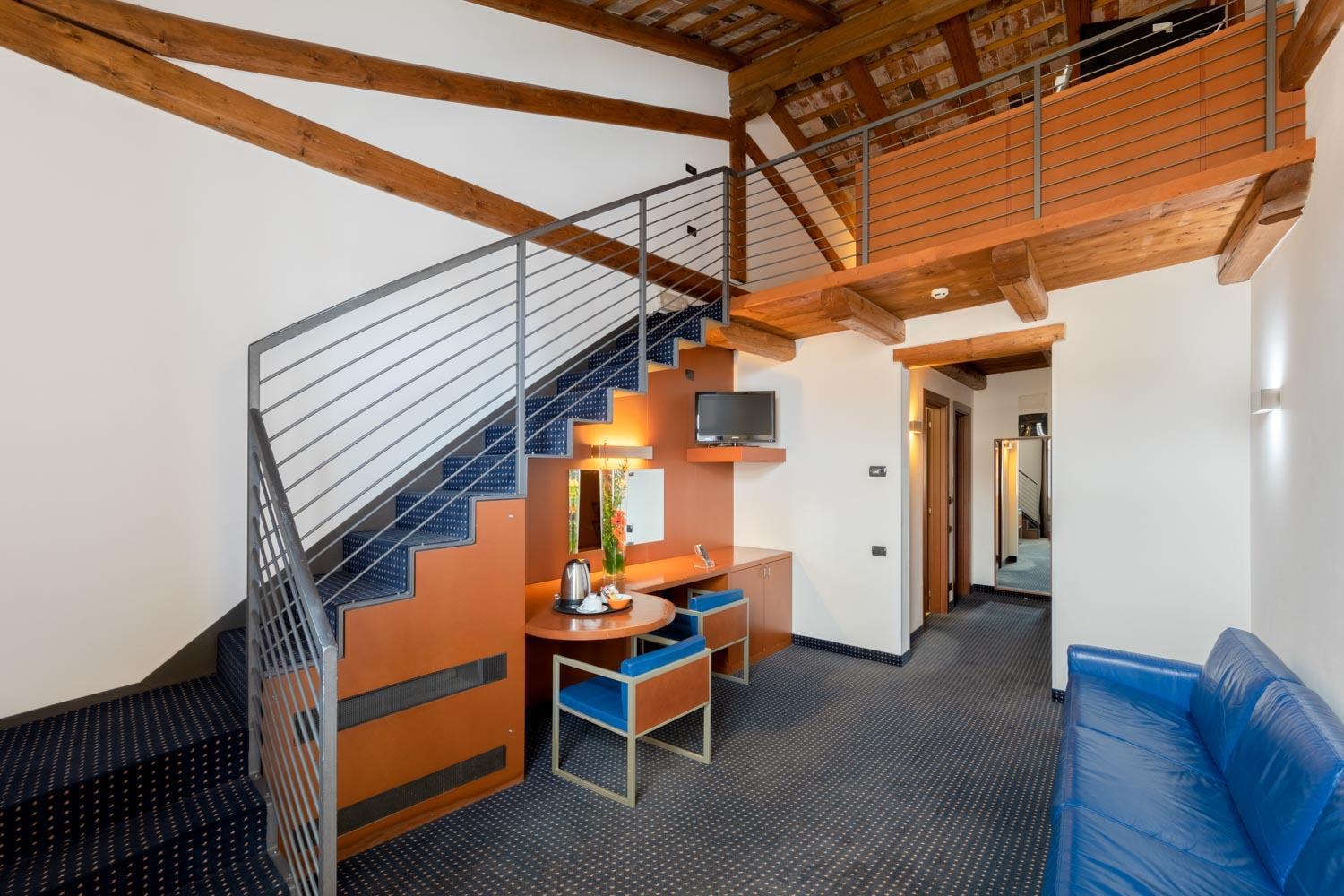 Suite with Canal View