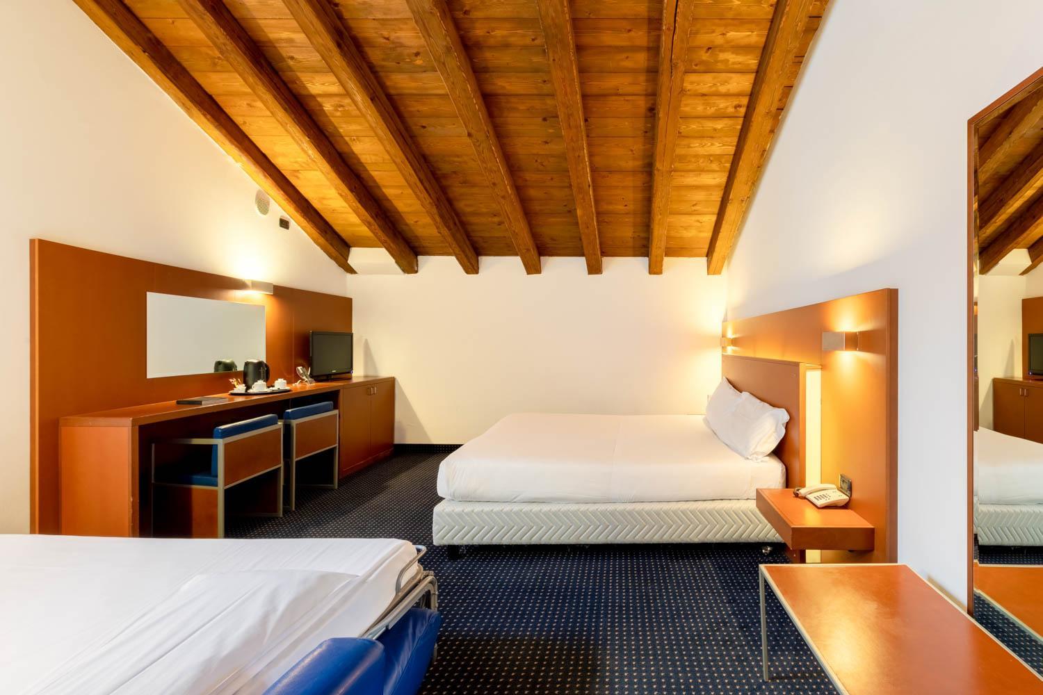 Double Room with Sofa Bed