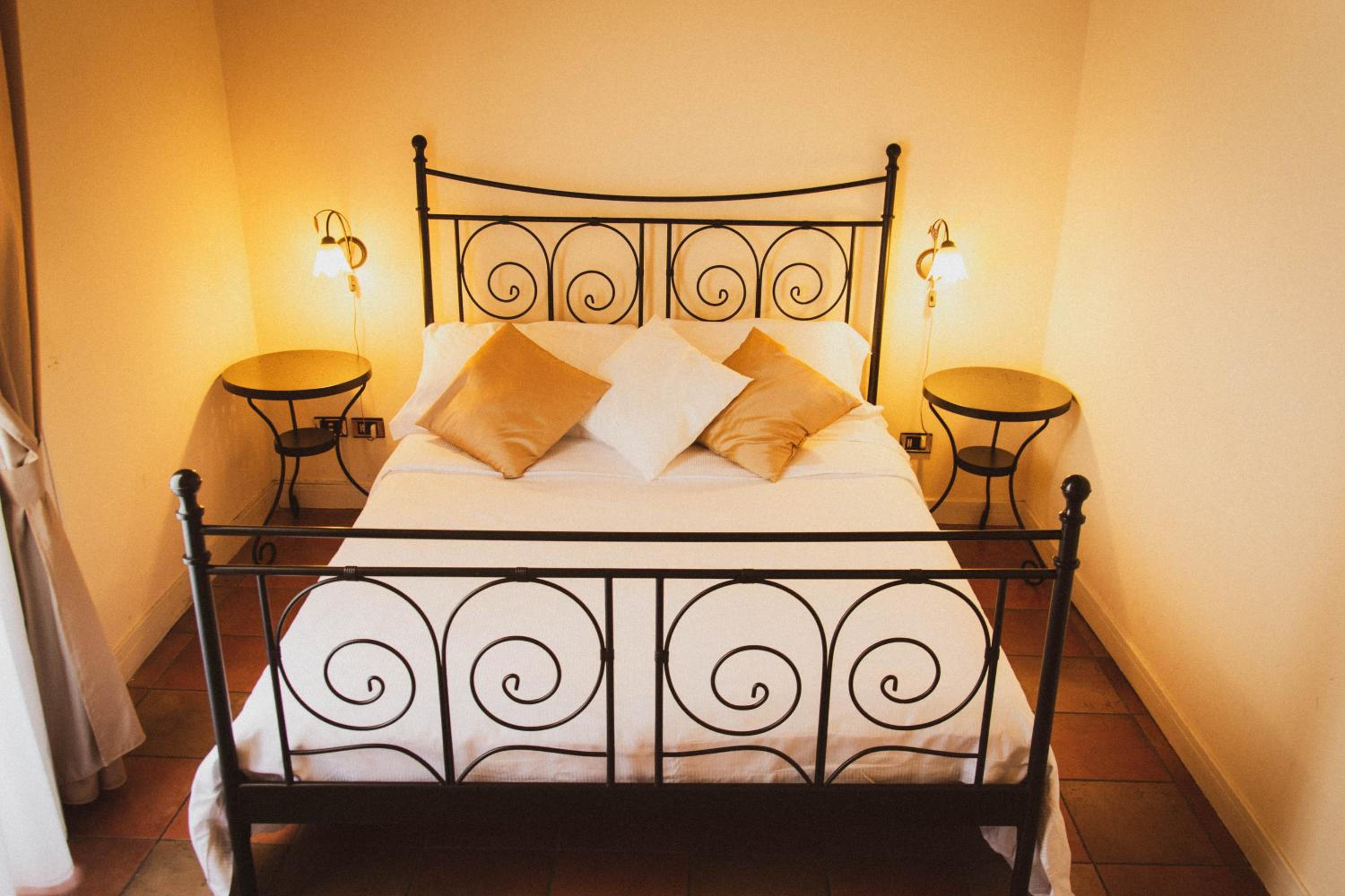 Double or Twin Room - Photo 1