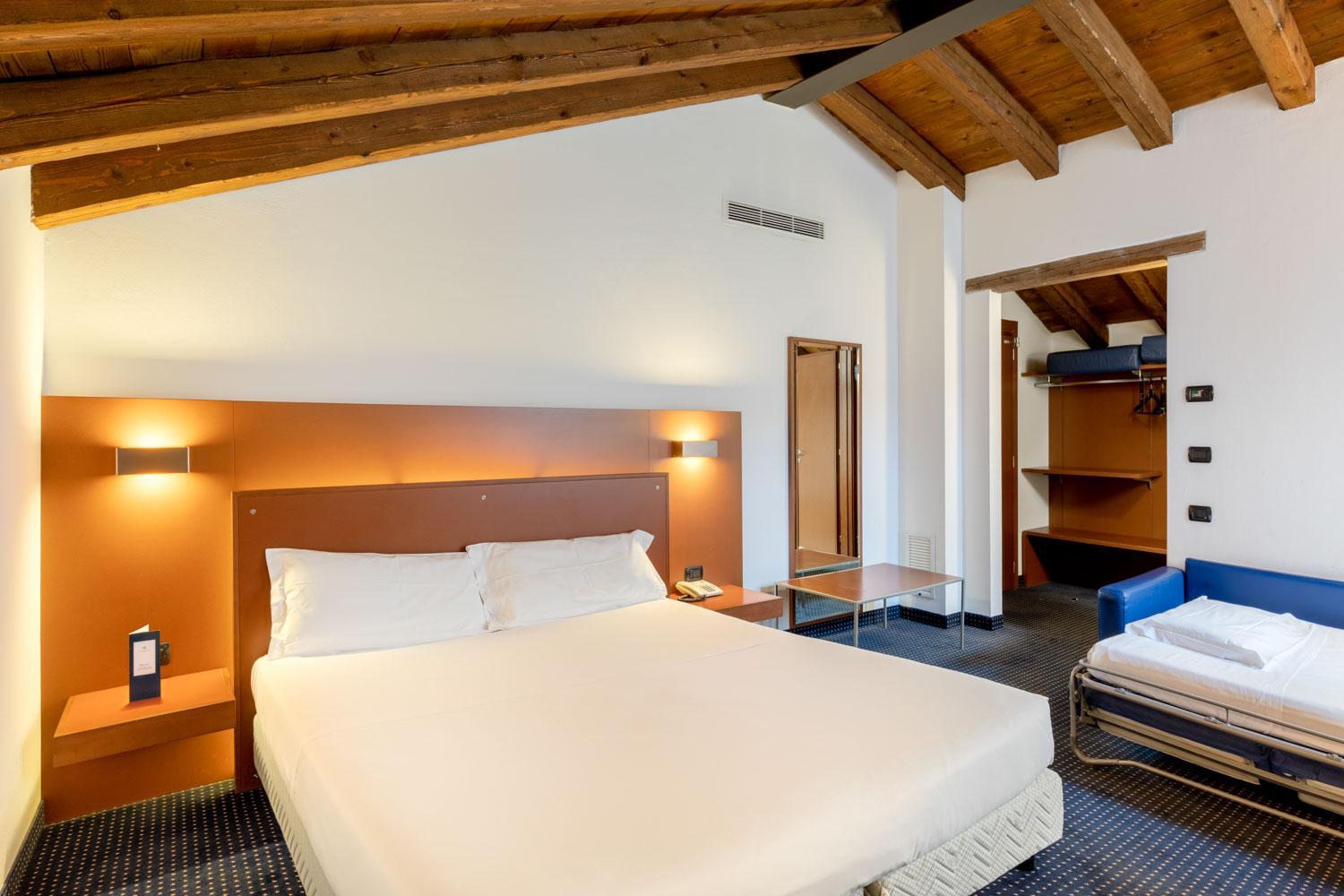 Double Room with Sofa Bed