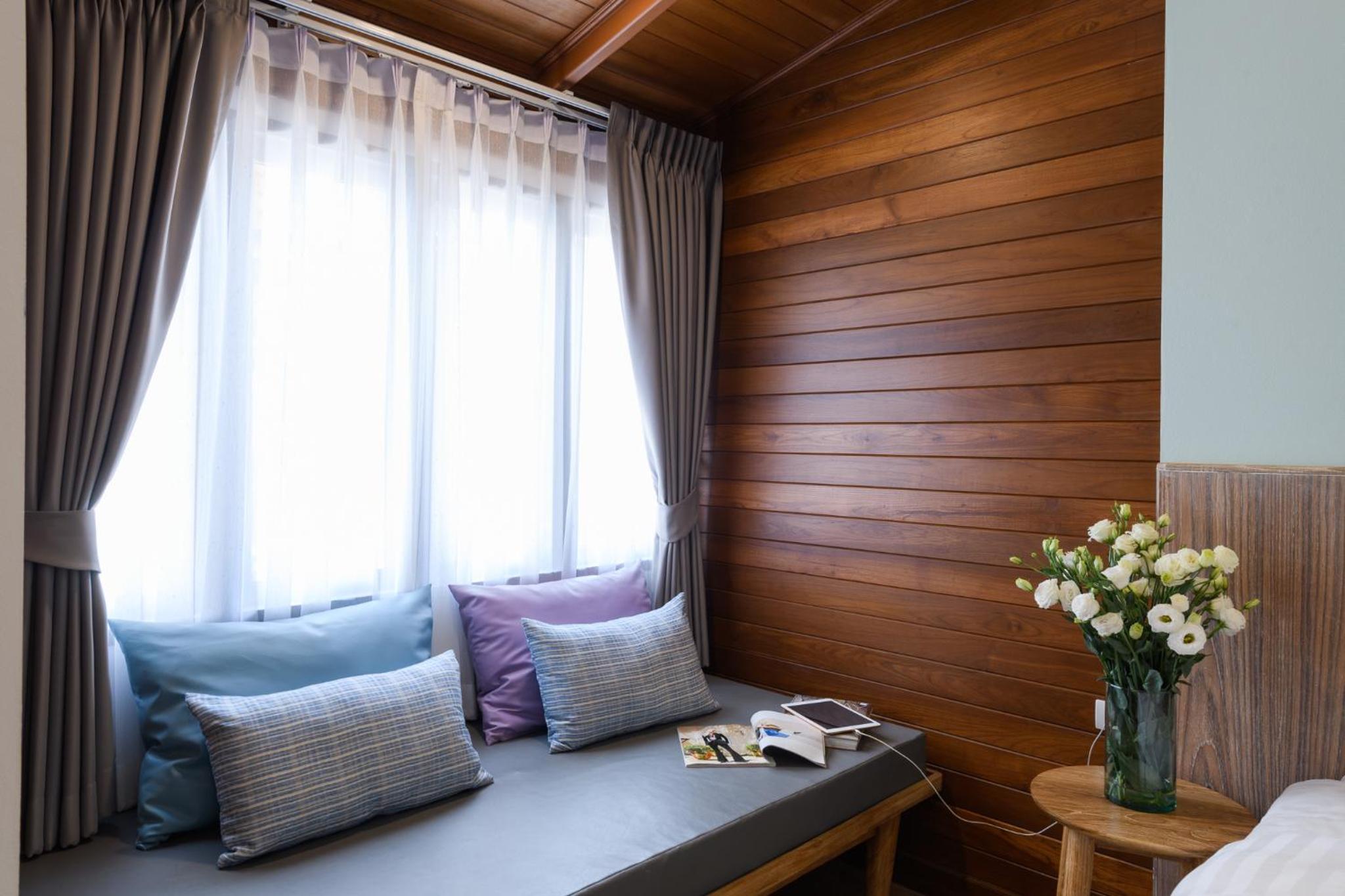 Deluxe Twin Room with Balcony photo 2