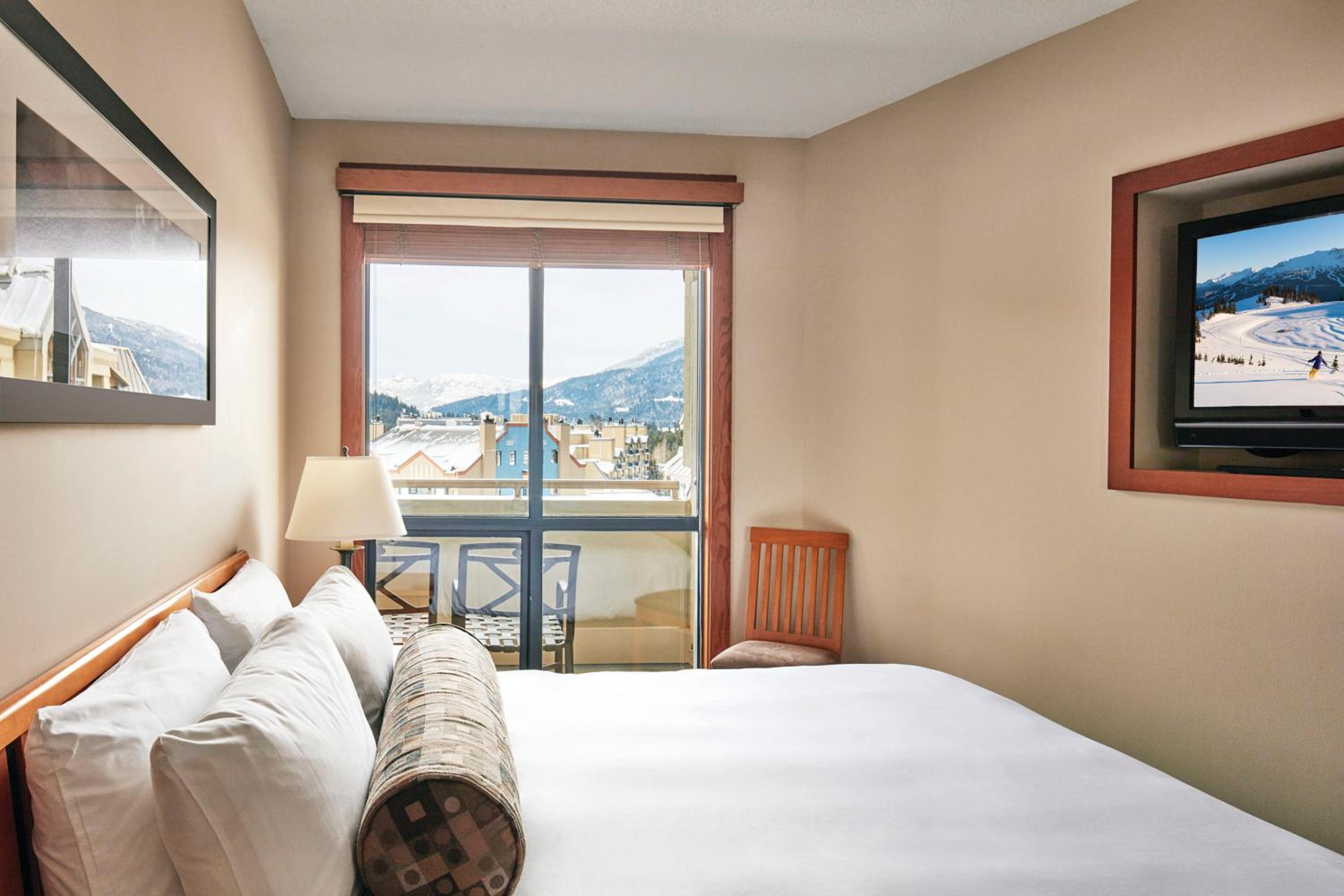 One Bedroom Upper Floor Suite - Photo 3