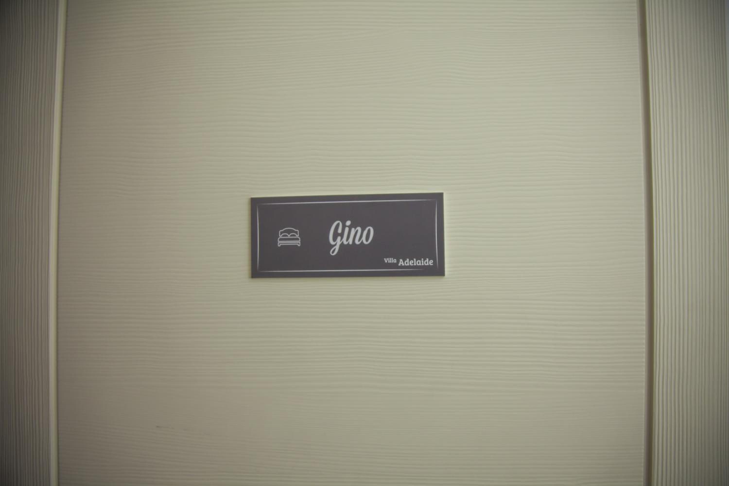 Deluxe King Room - Photo 5