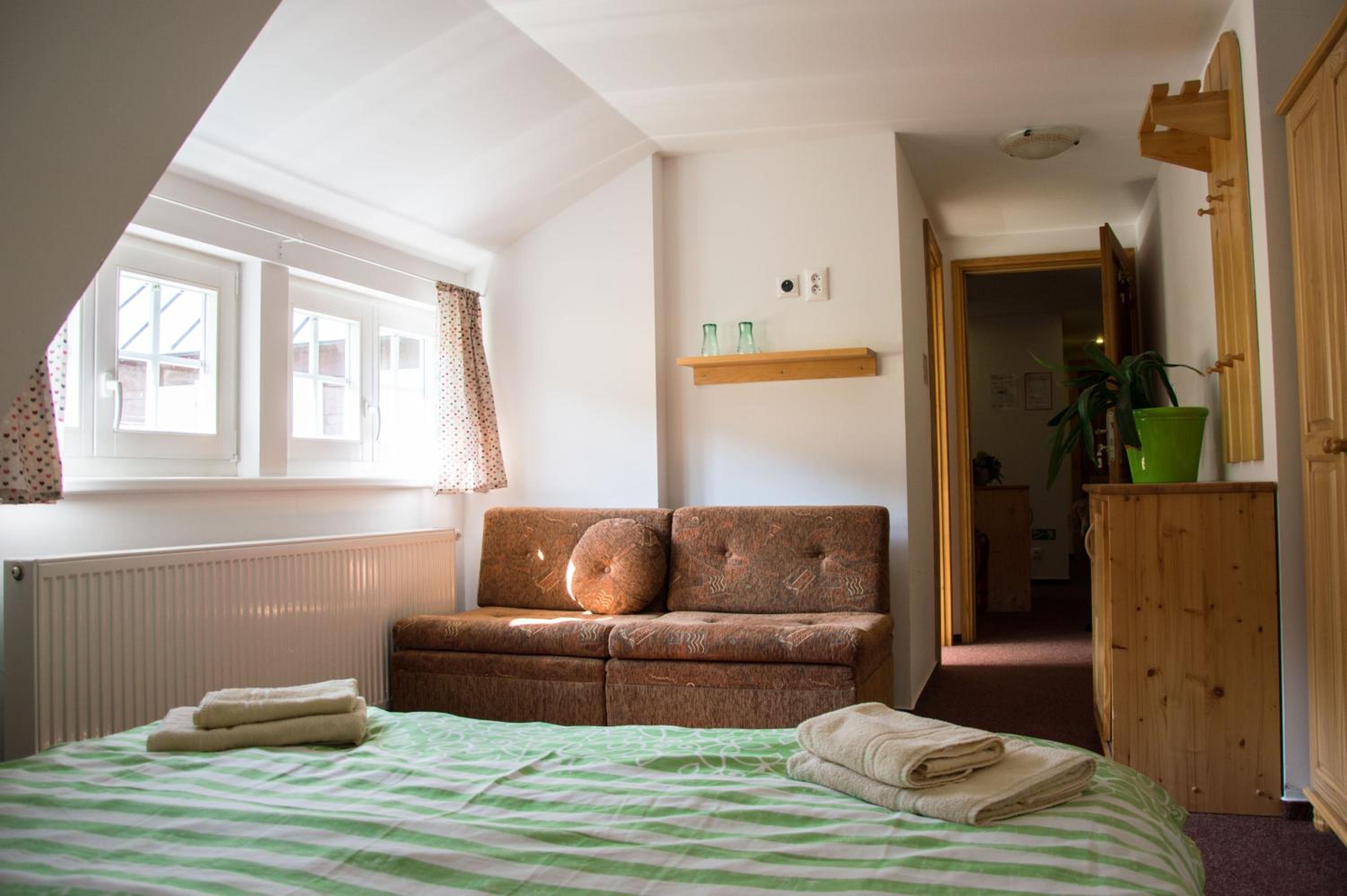 Double Room with Private Bathroom photo 3