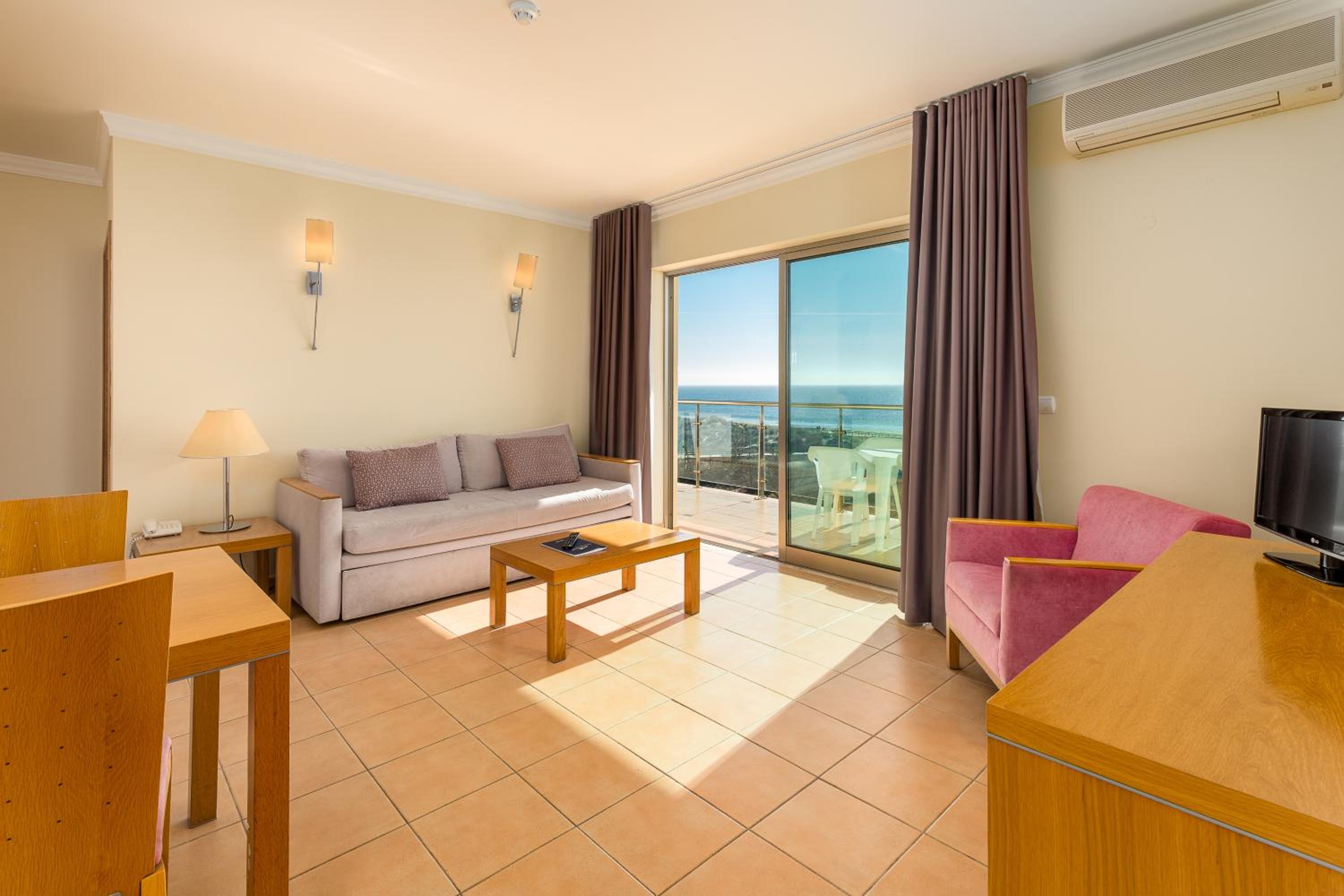 Apartamento de um quarto com vista para o mar