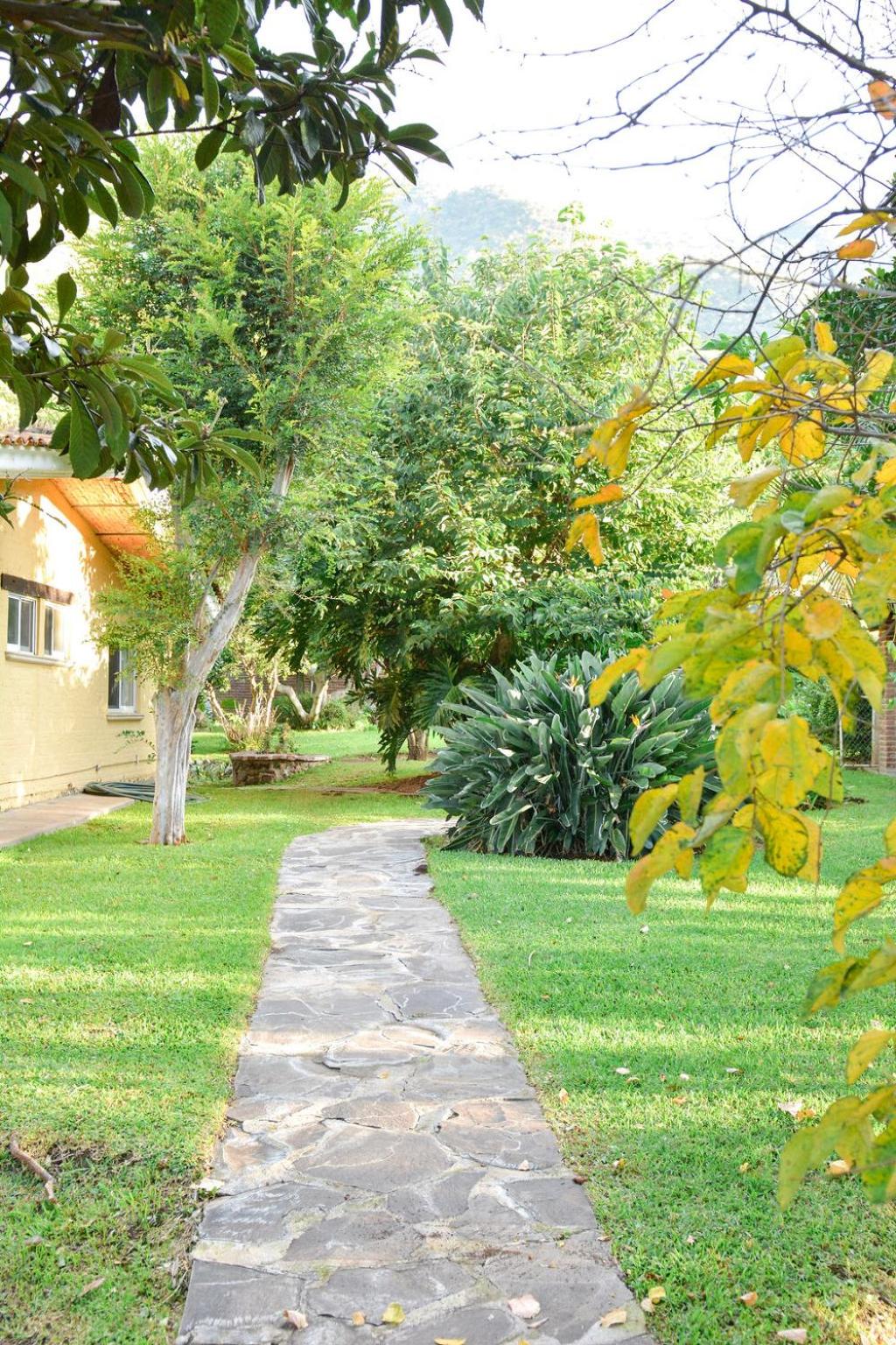 Deluxe Double or Twin Room with Garden View - Photo 4