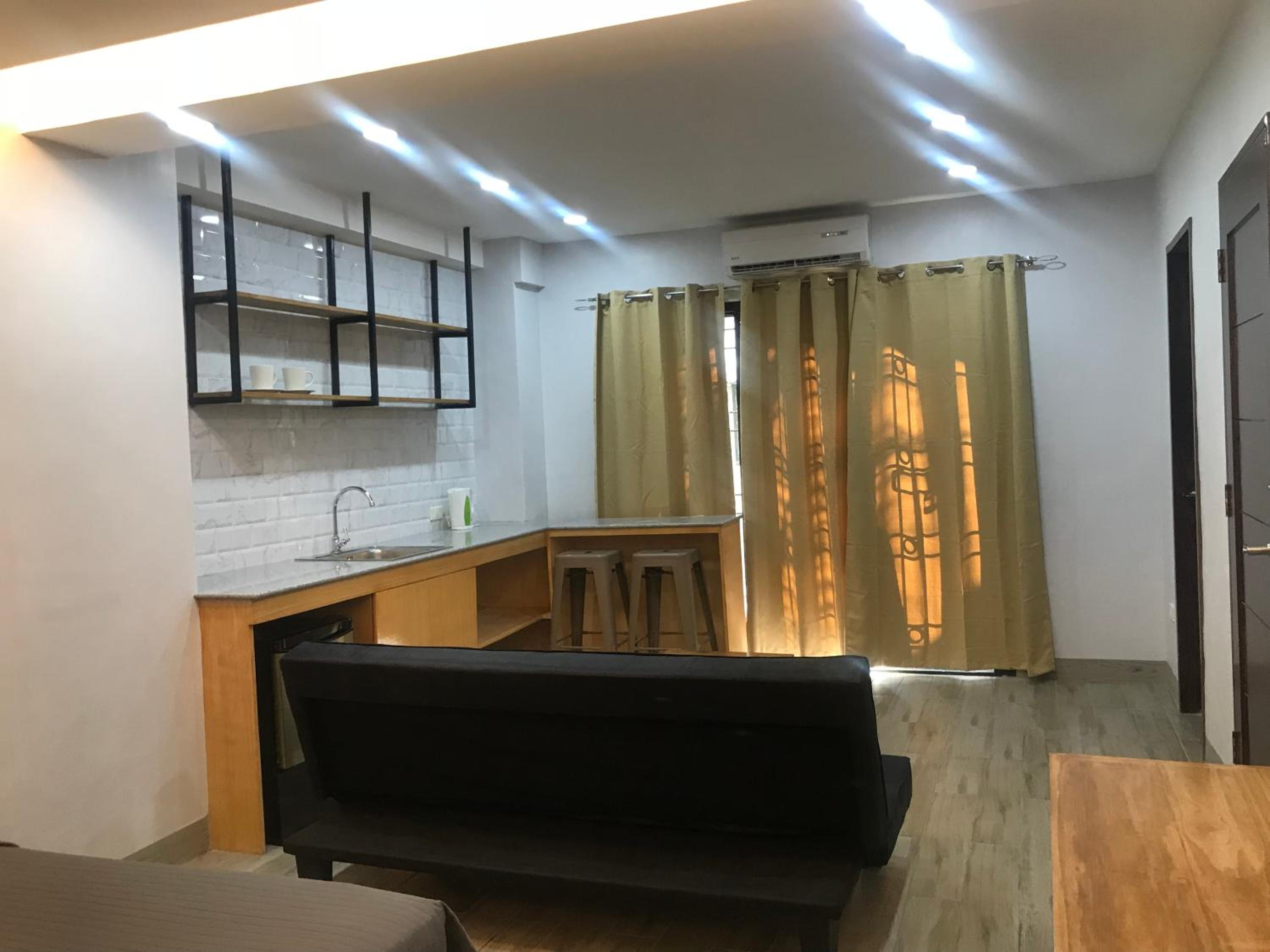 King Studio with Sofa Bed