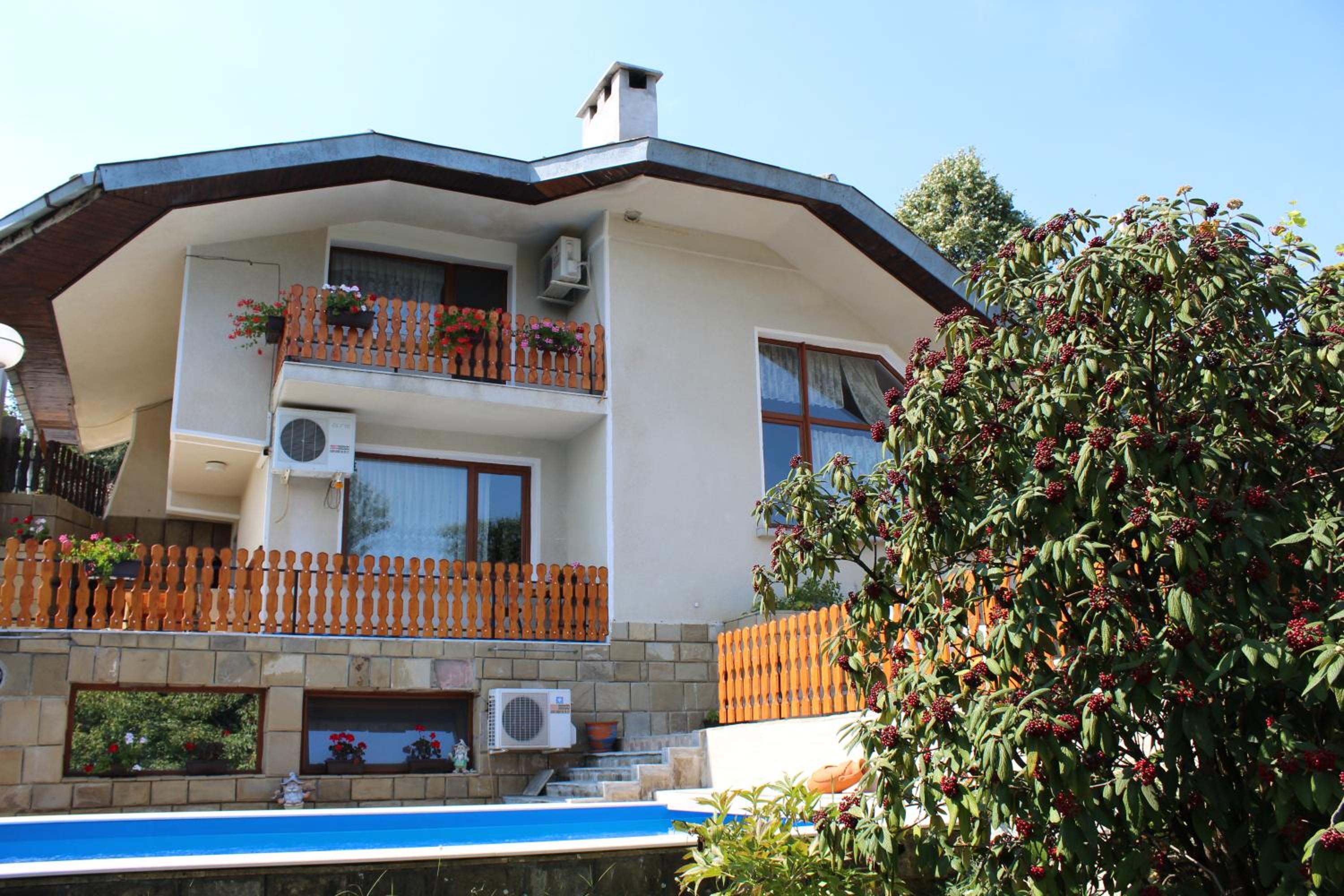 Villa with Private Pool photo 3