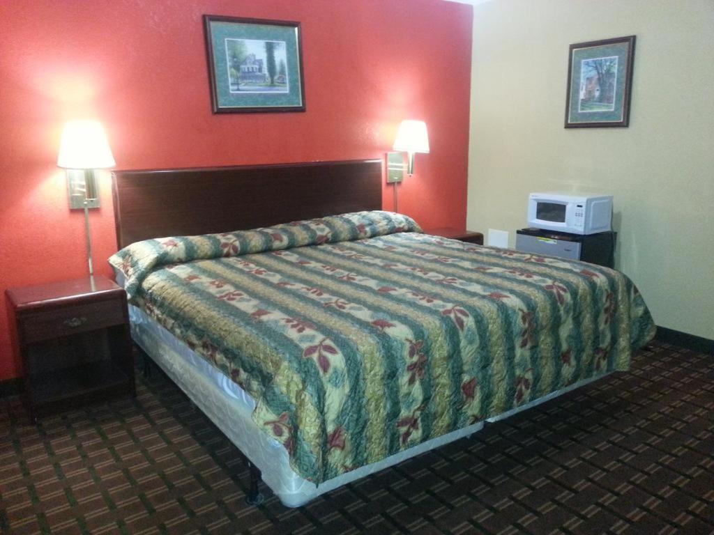 Standard King Room - Photo 3