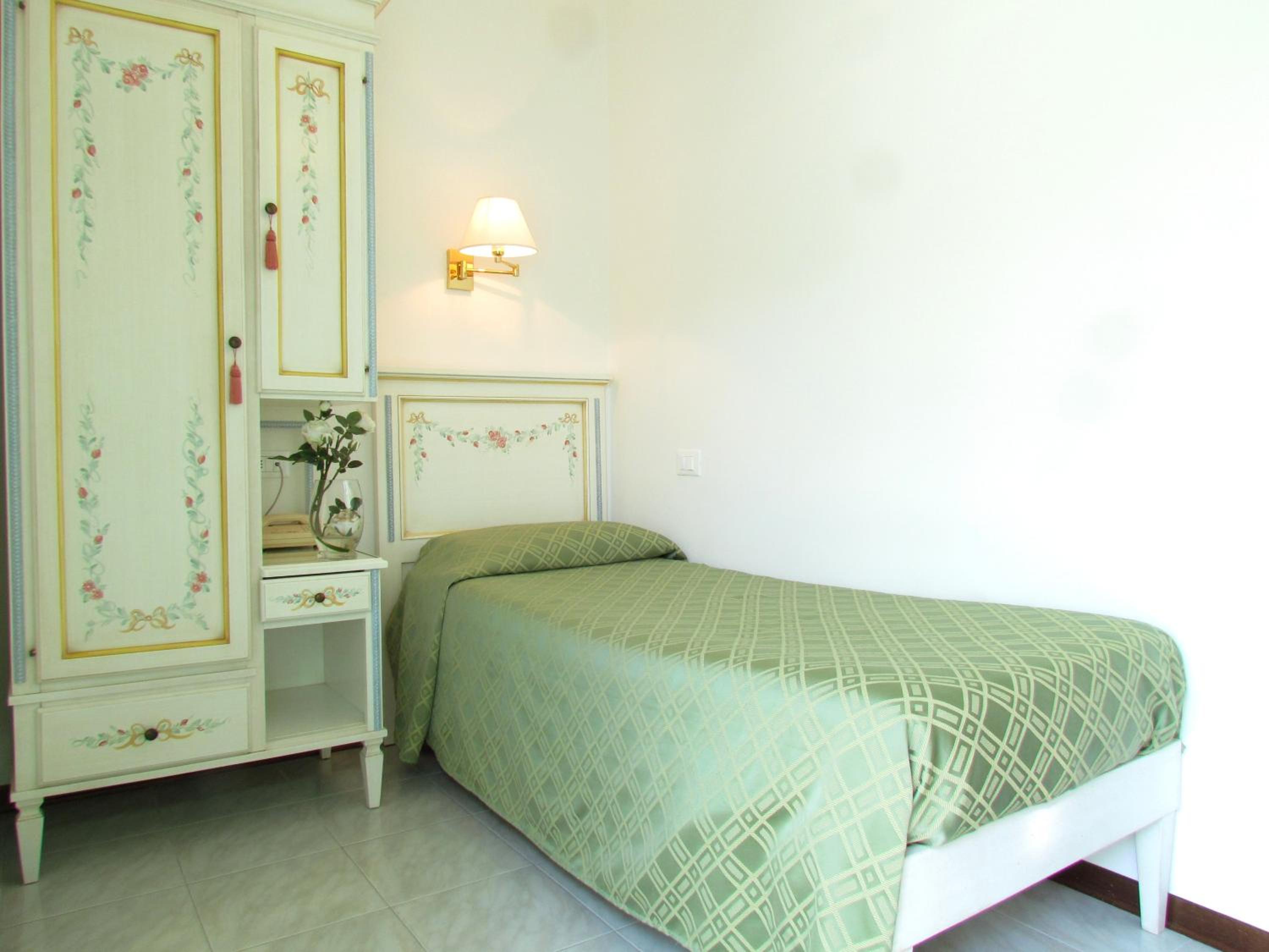 Single Room with Terrace photo 2