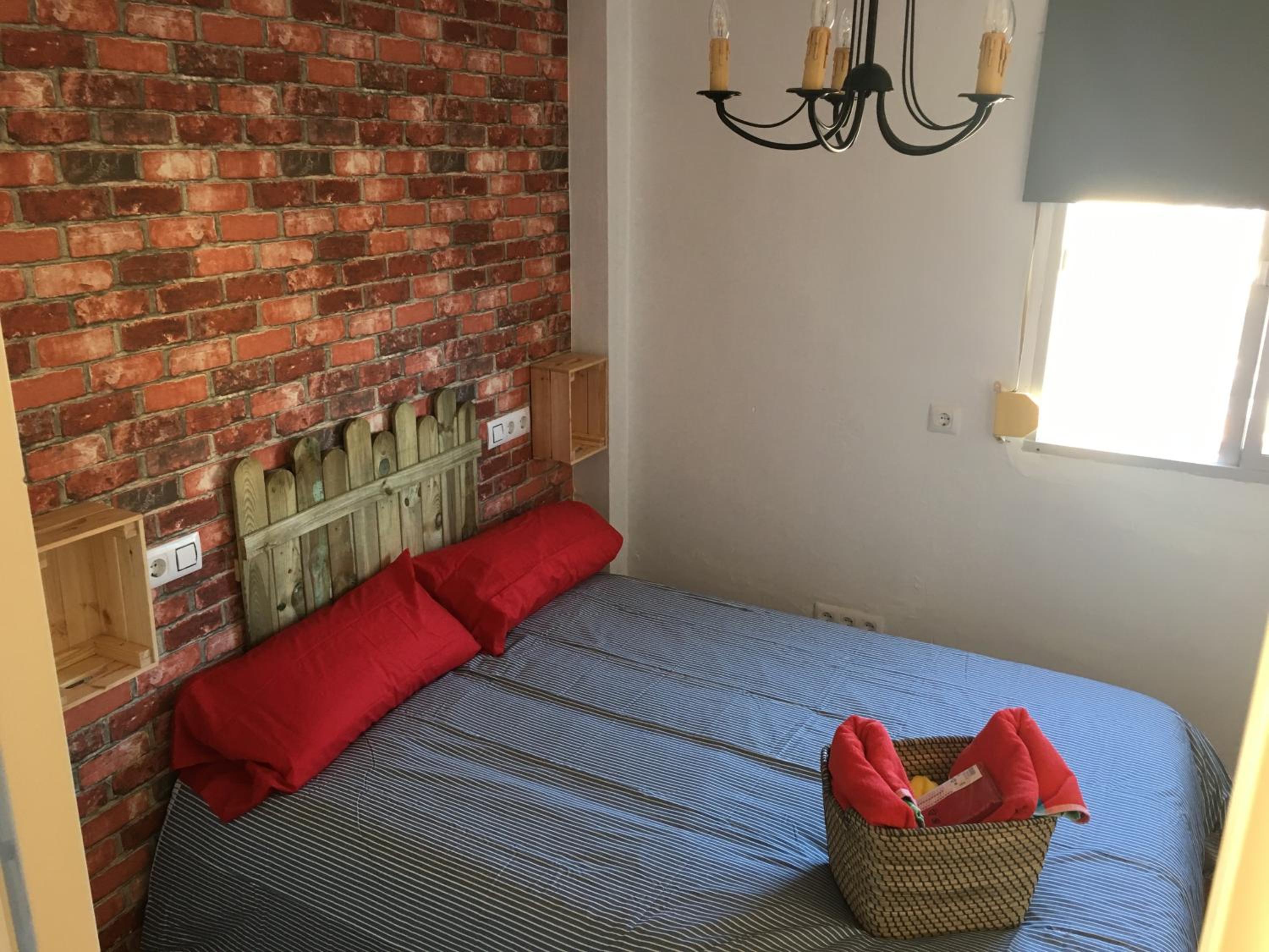 Double Room - Photo 11