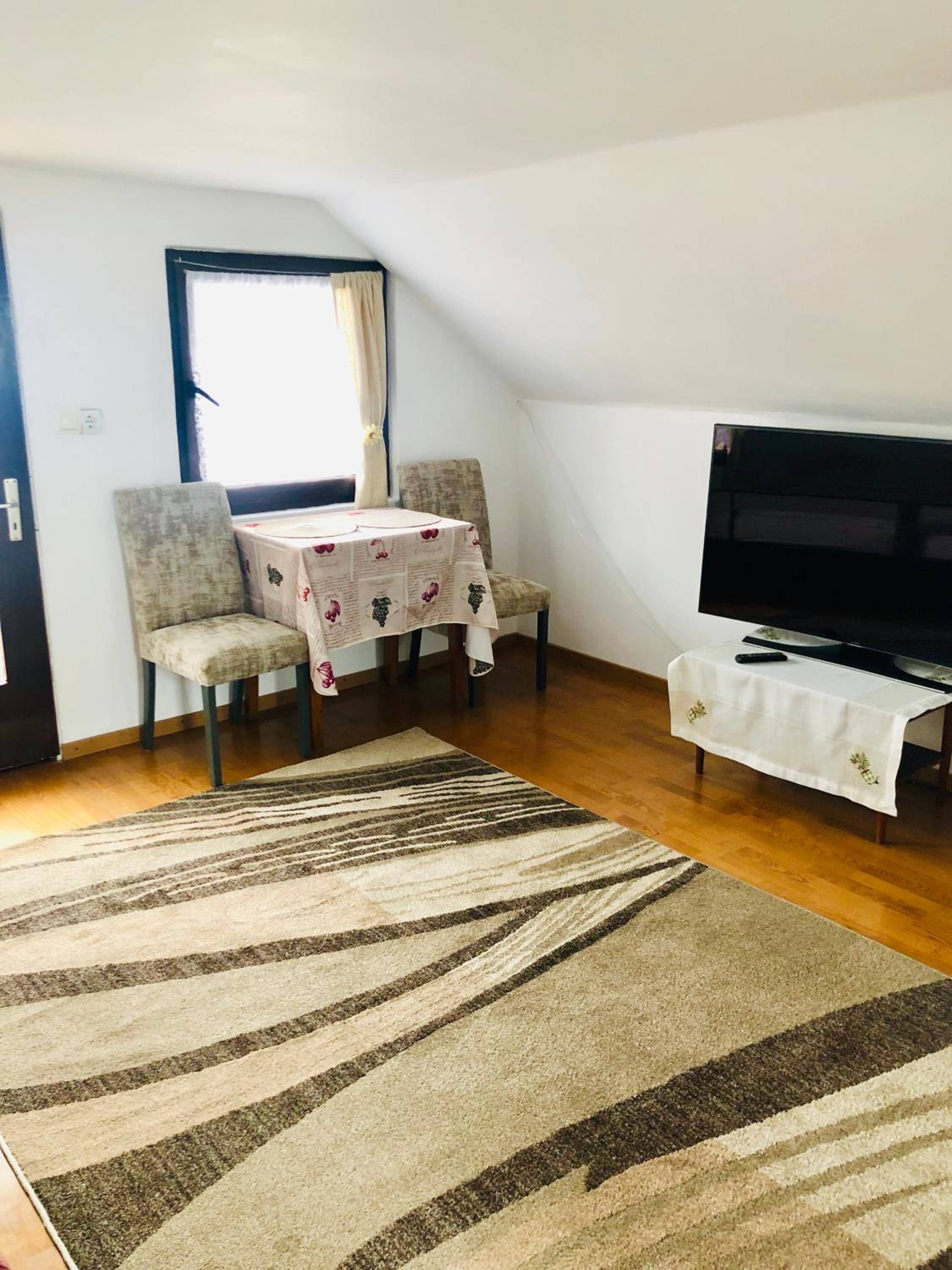 Triple Room - Photo 7