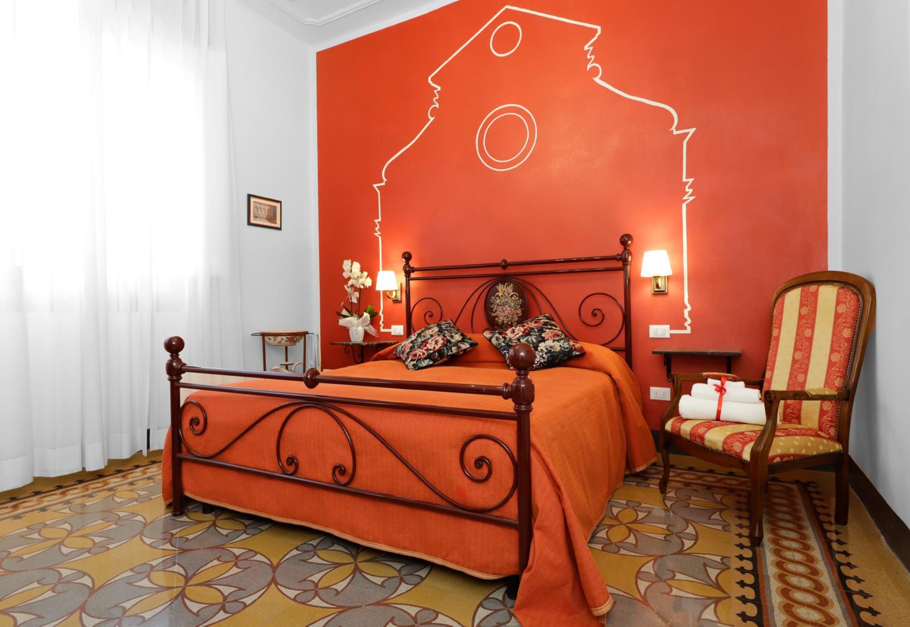Double Room with Private External Bathroom photo 1