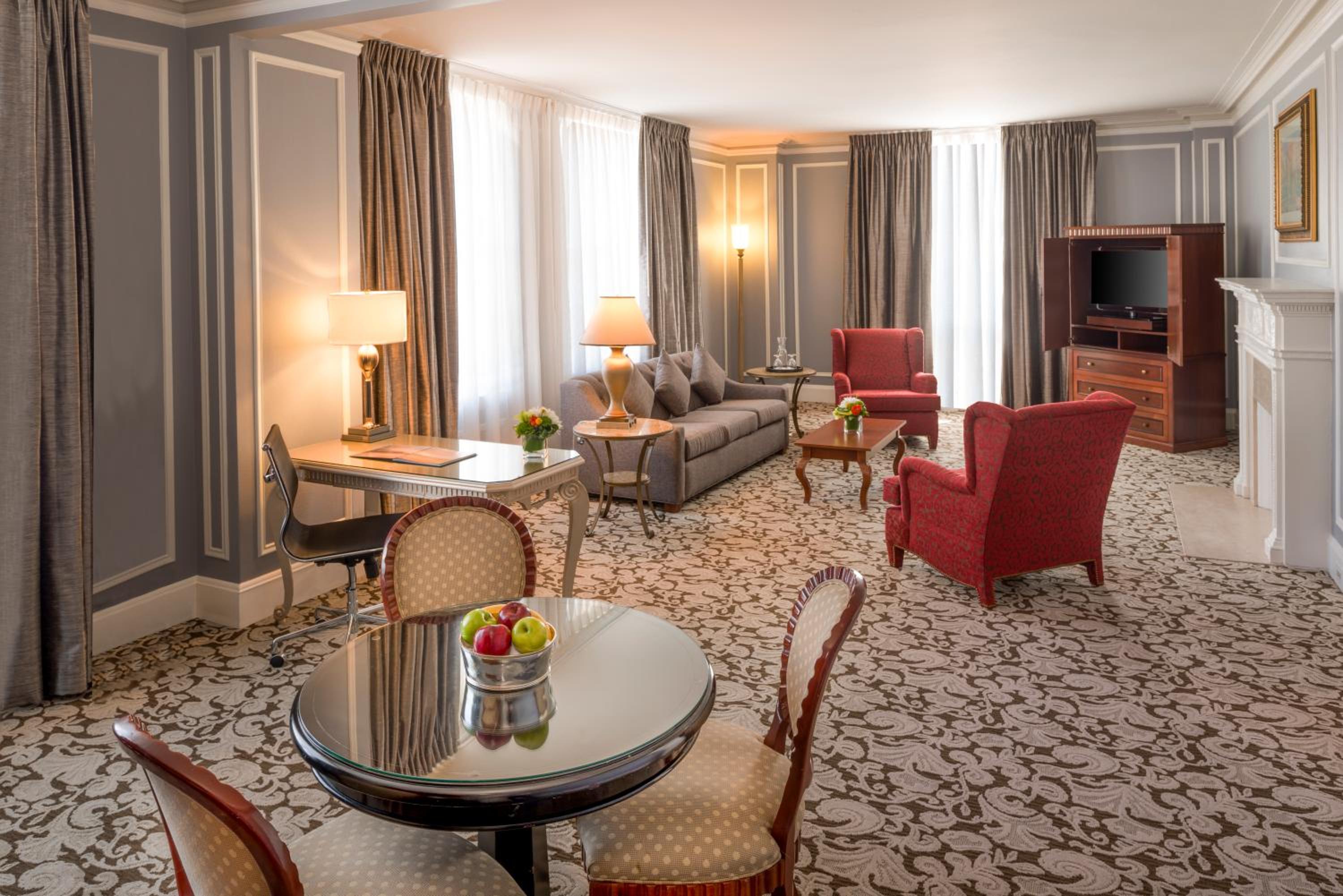 Millennium Suite King with Lounge Access