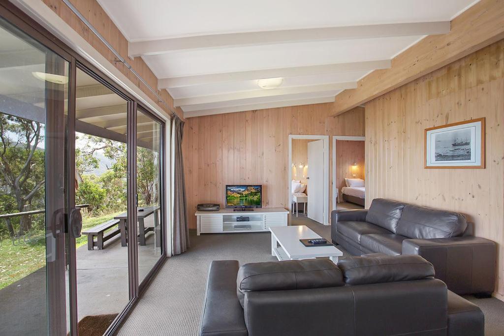 Two-Bedroom Villa with Spa Bath