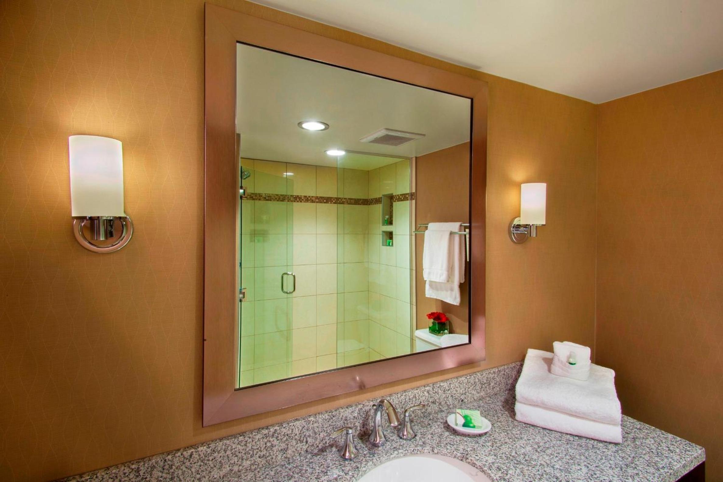 Premier King Room - Photo 3