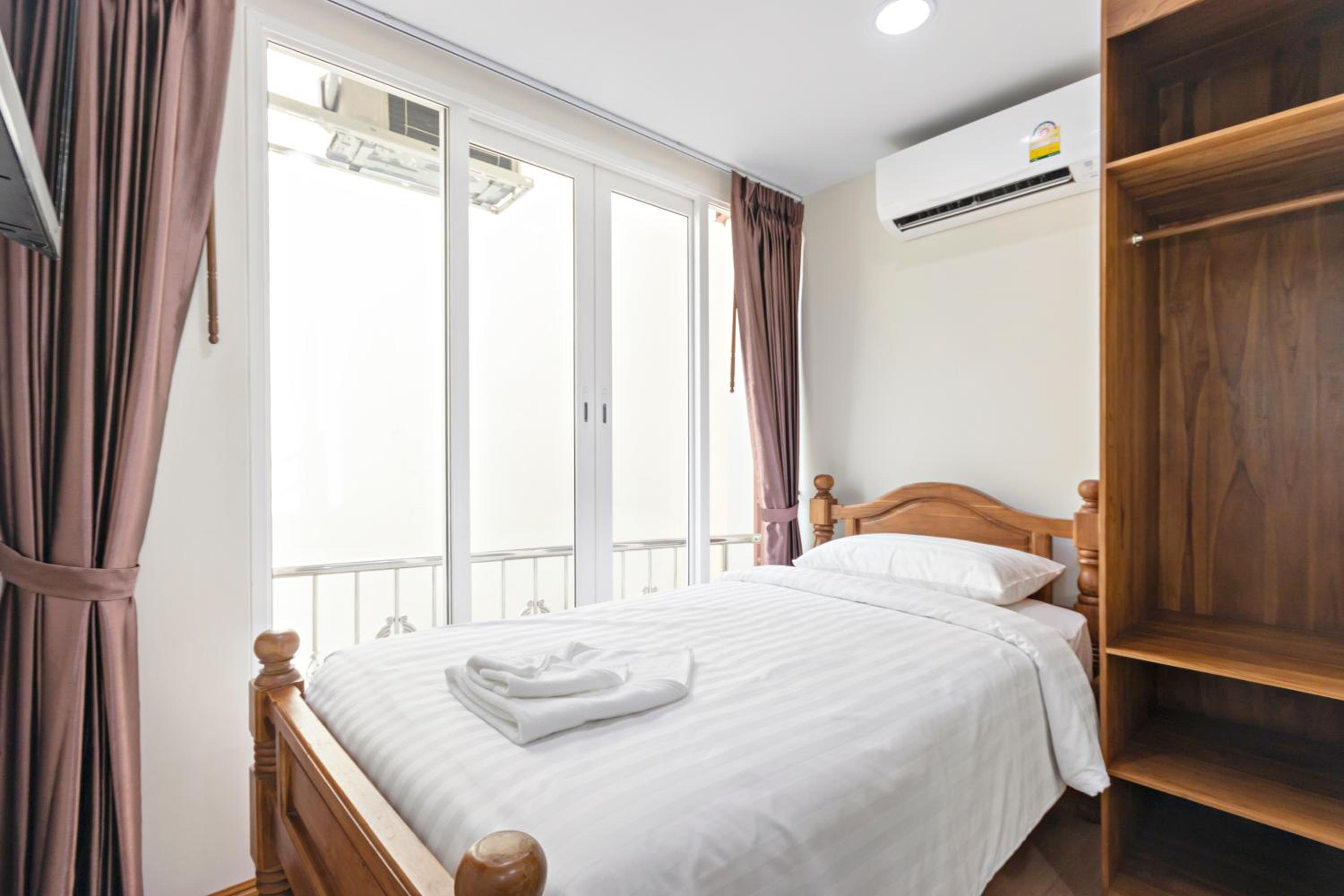 Single Room photo 1