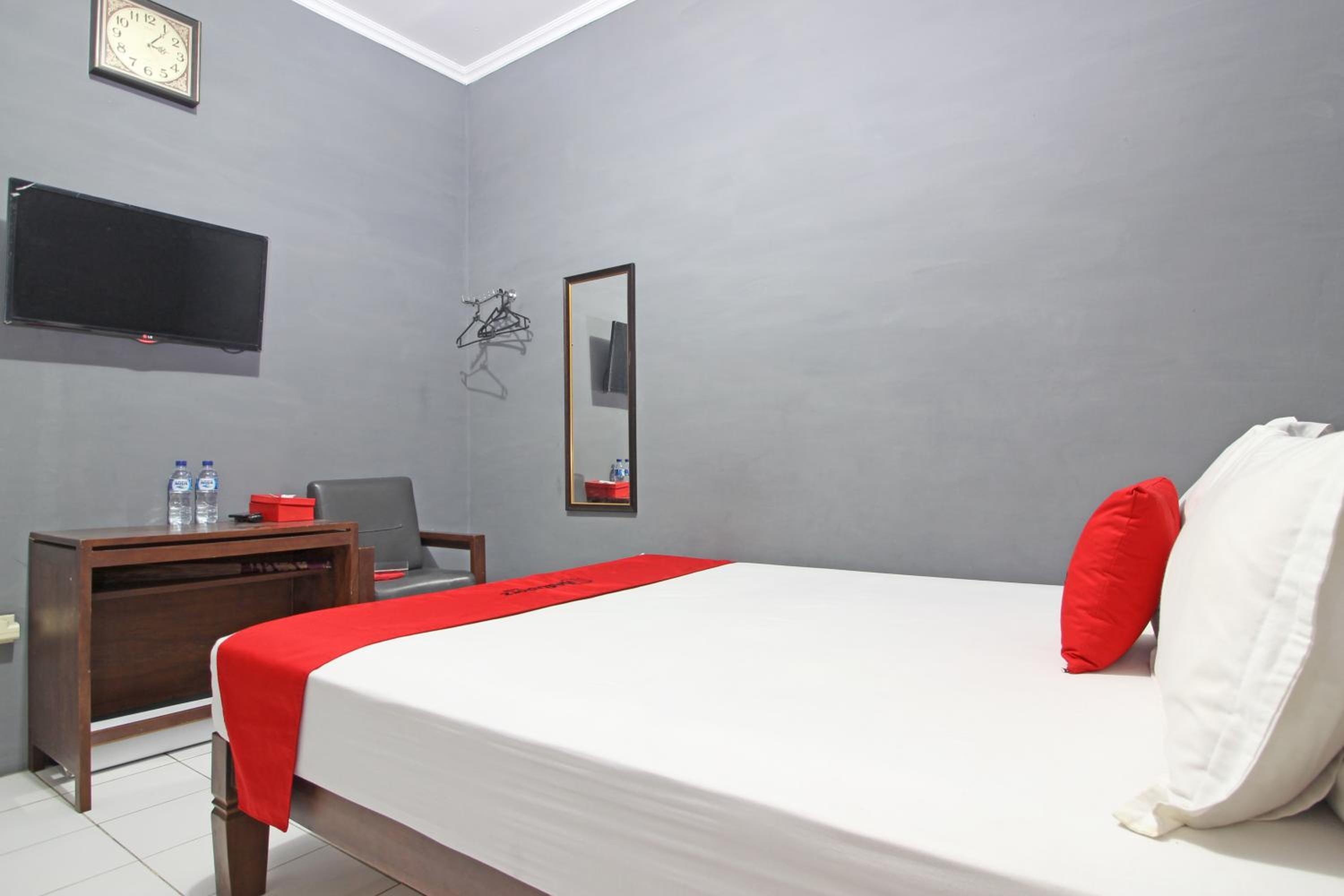 Standard Double Room - Photo 6