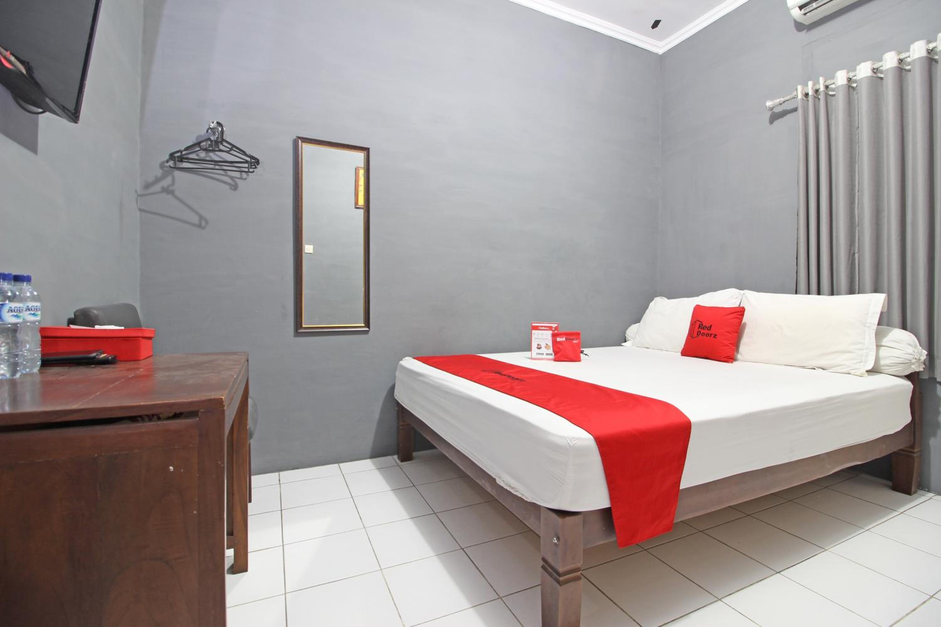 Standard Double Room - Photo 3