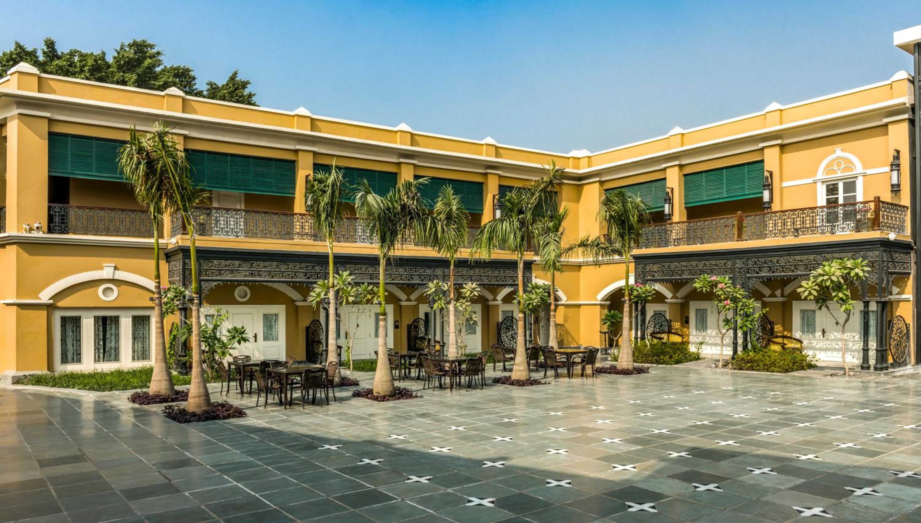 Queen Room with 15% discount on Food and Beverage (Excluding in room dining) Queen Room with 15% discount on Food and Beverage (Excluding in room dining)