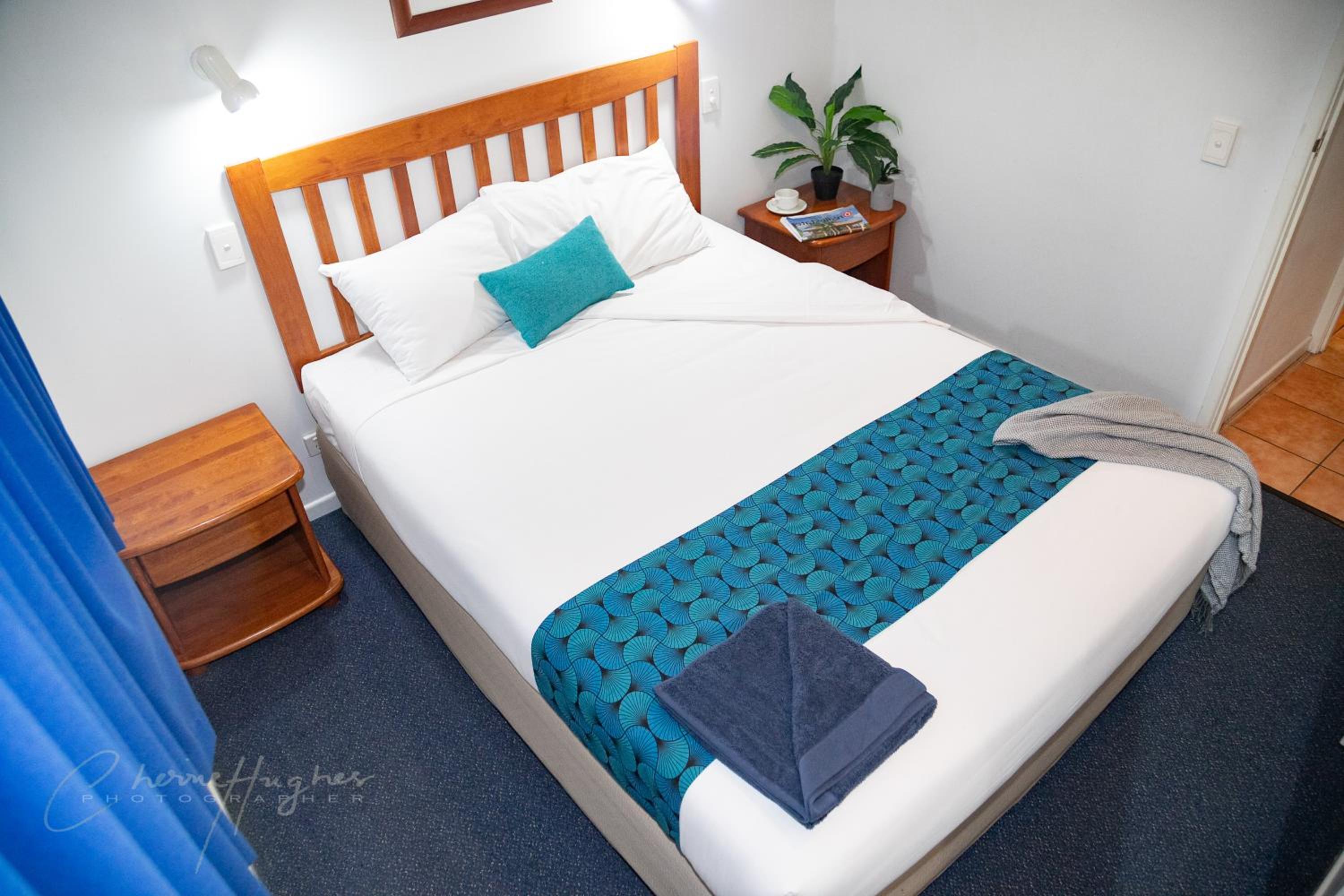 Apartment Sleeps 3 - NOT Pet Friendly photo 1