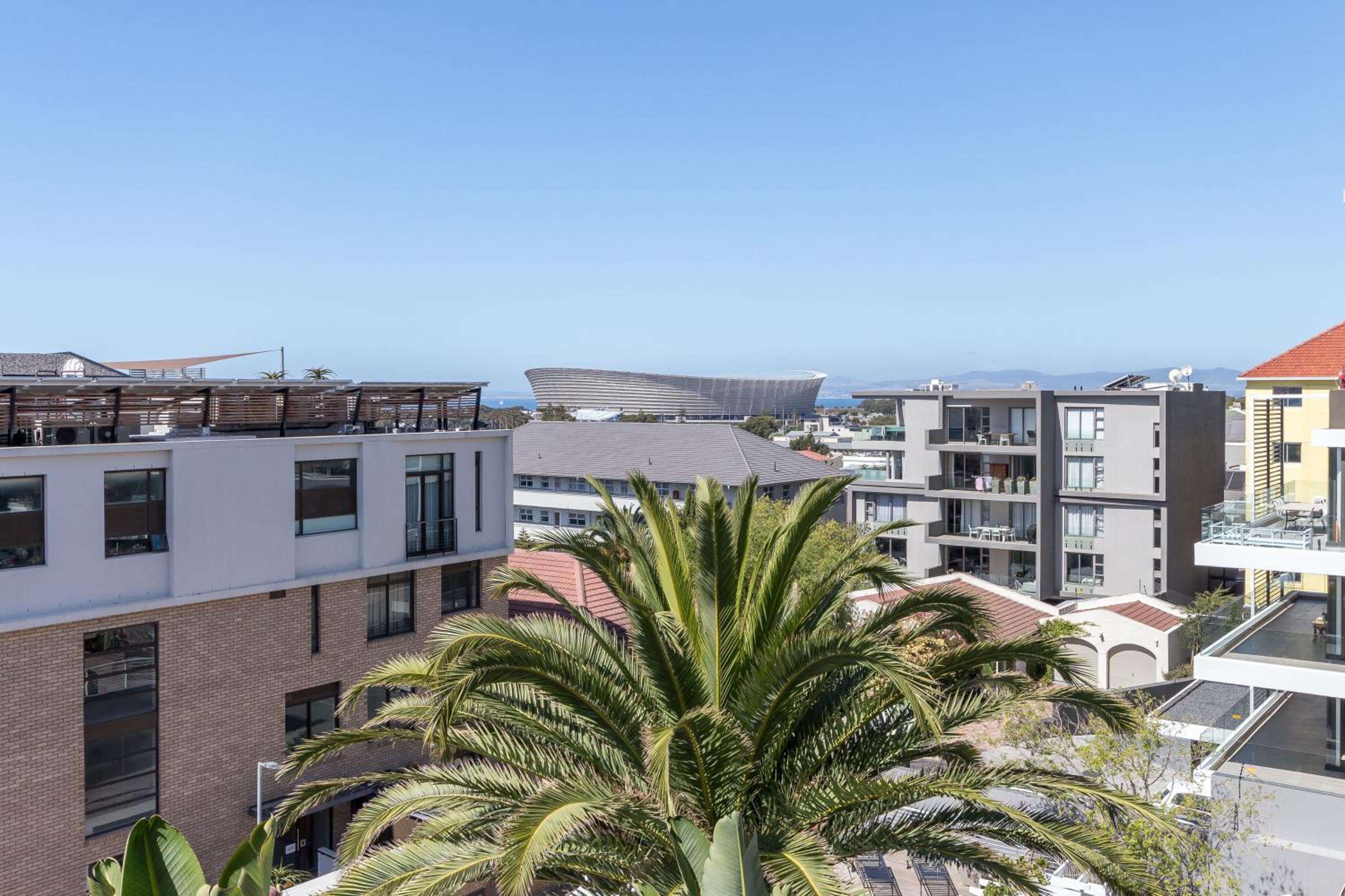 One Bedroom Apartment with Terrace and Partial Sea Views - Photo 15