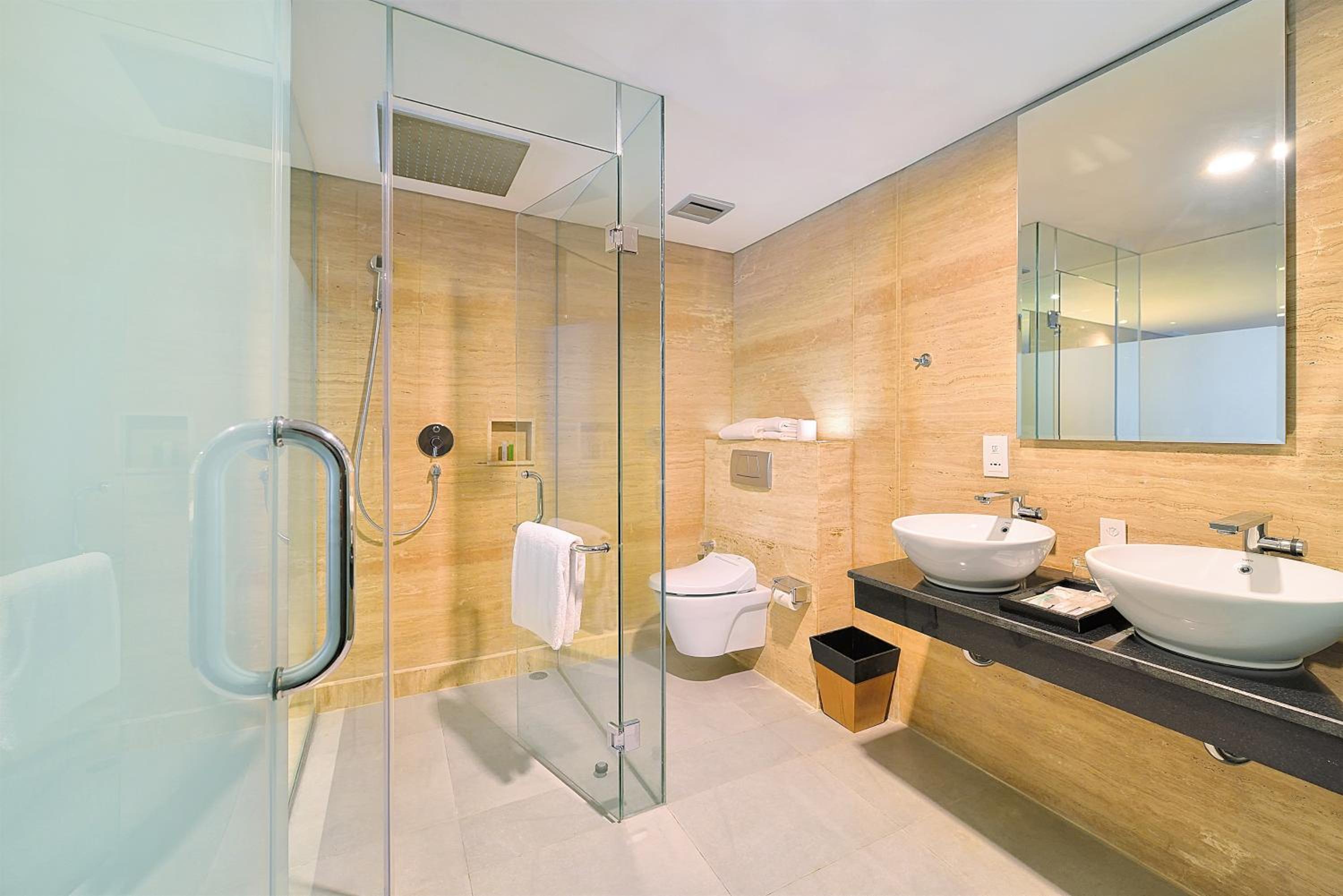 Whirlpool Suite room photo 2