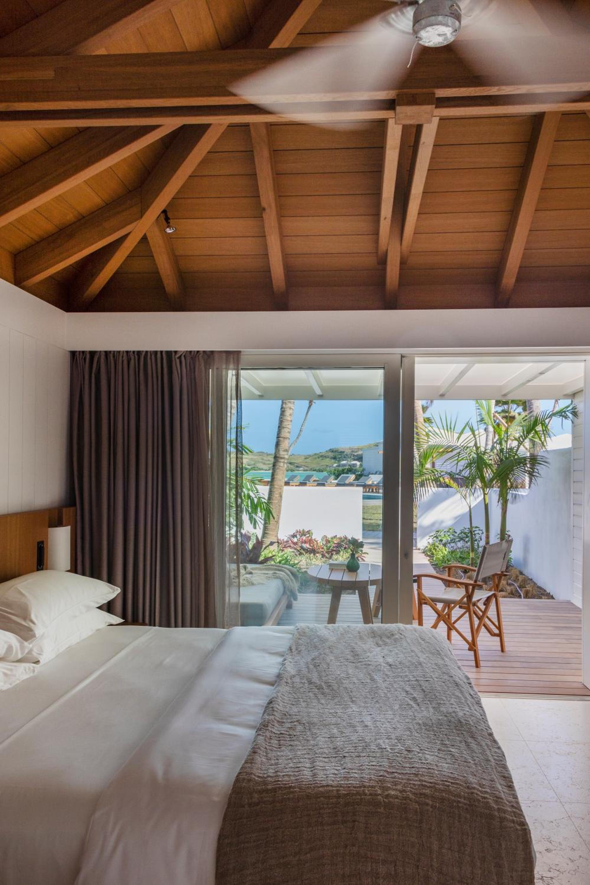 Bungalow with Pool View photo 1