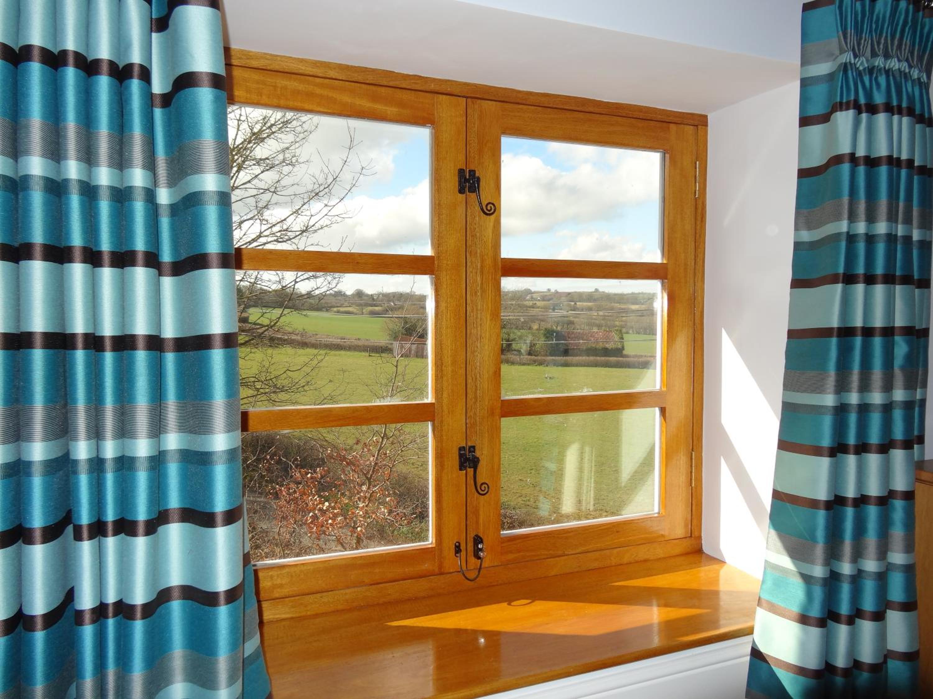 Suite With Four Poster Bed photo 2
