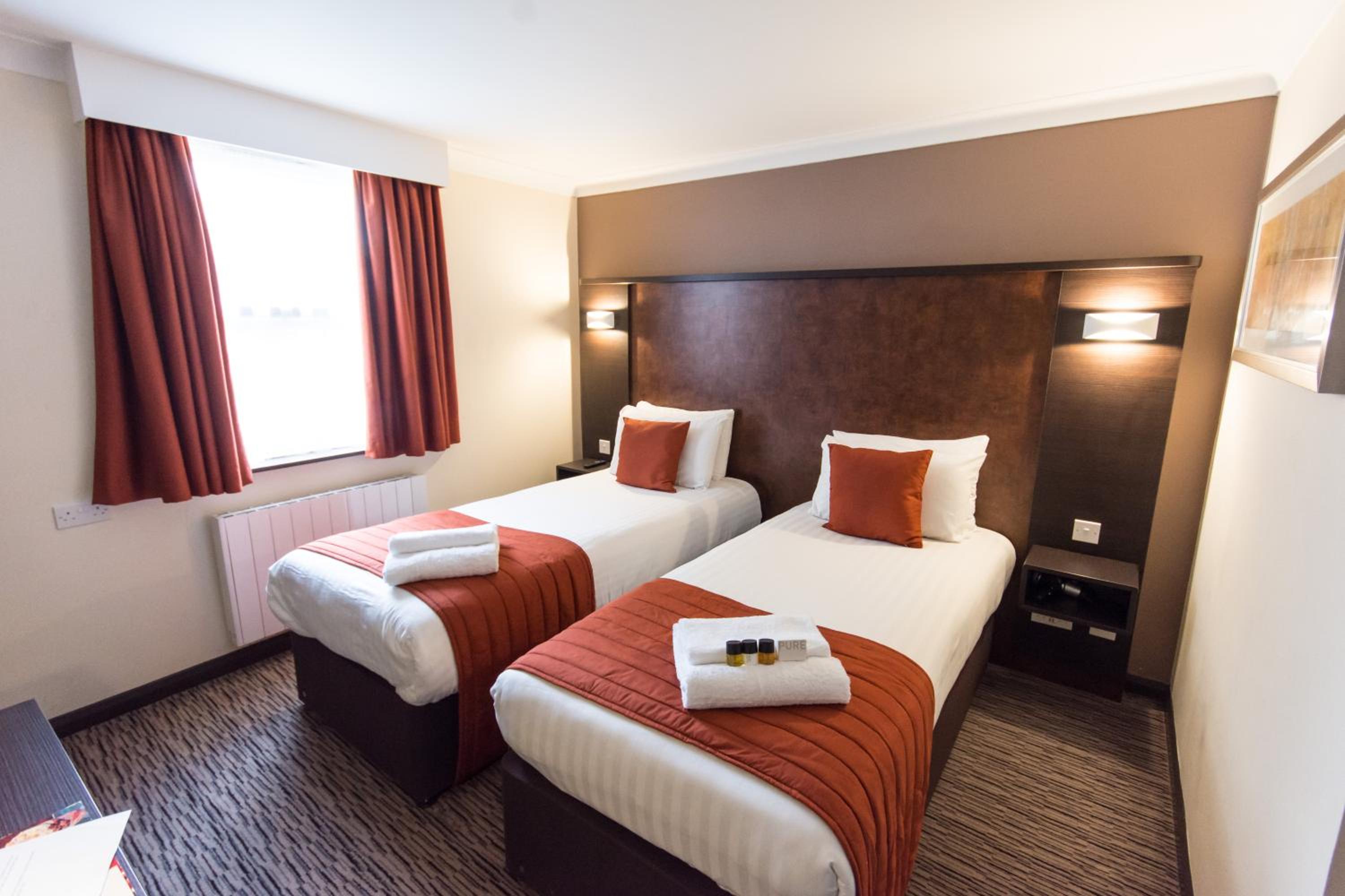 Twin Room - Photo 5