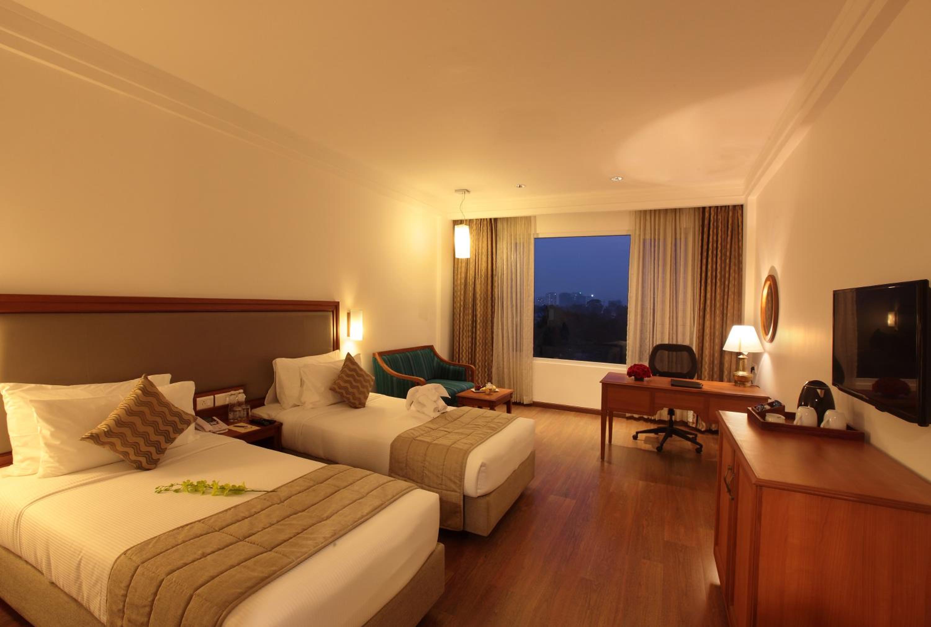 Monsoon Premium (Twin Bed) - Photo 4