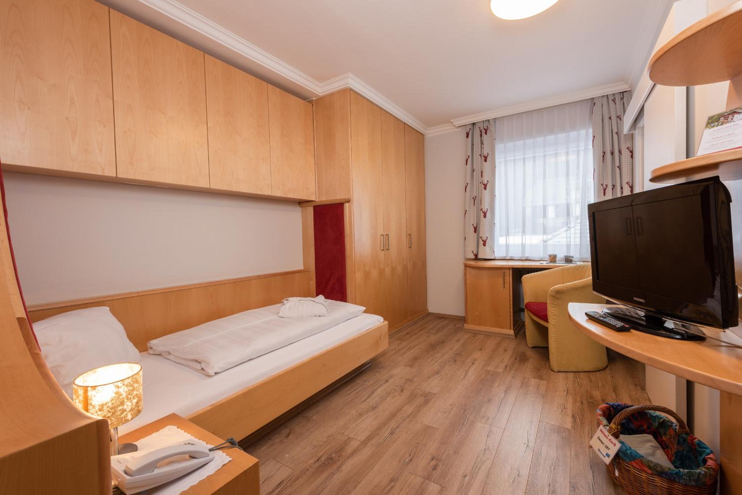 Two-Bedroom Suite