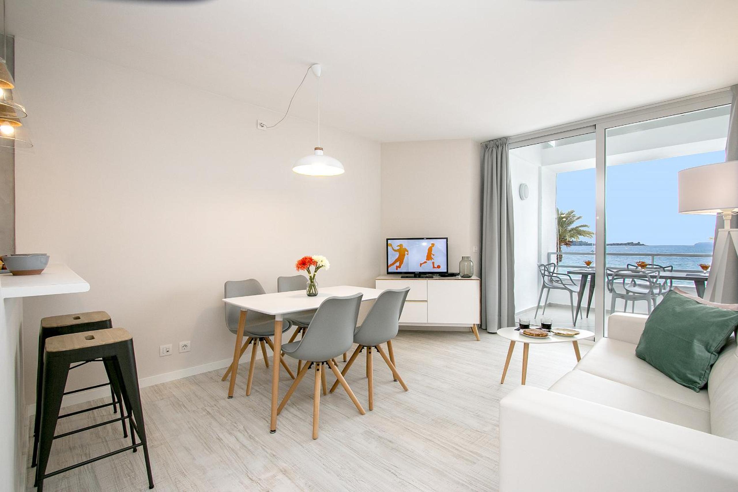 Apartamento con vista al mar