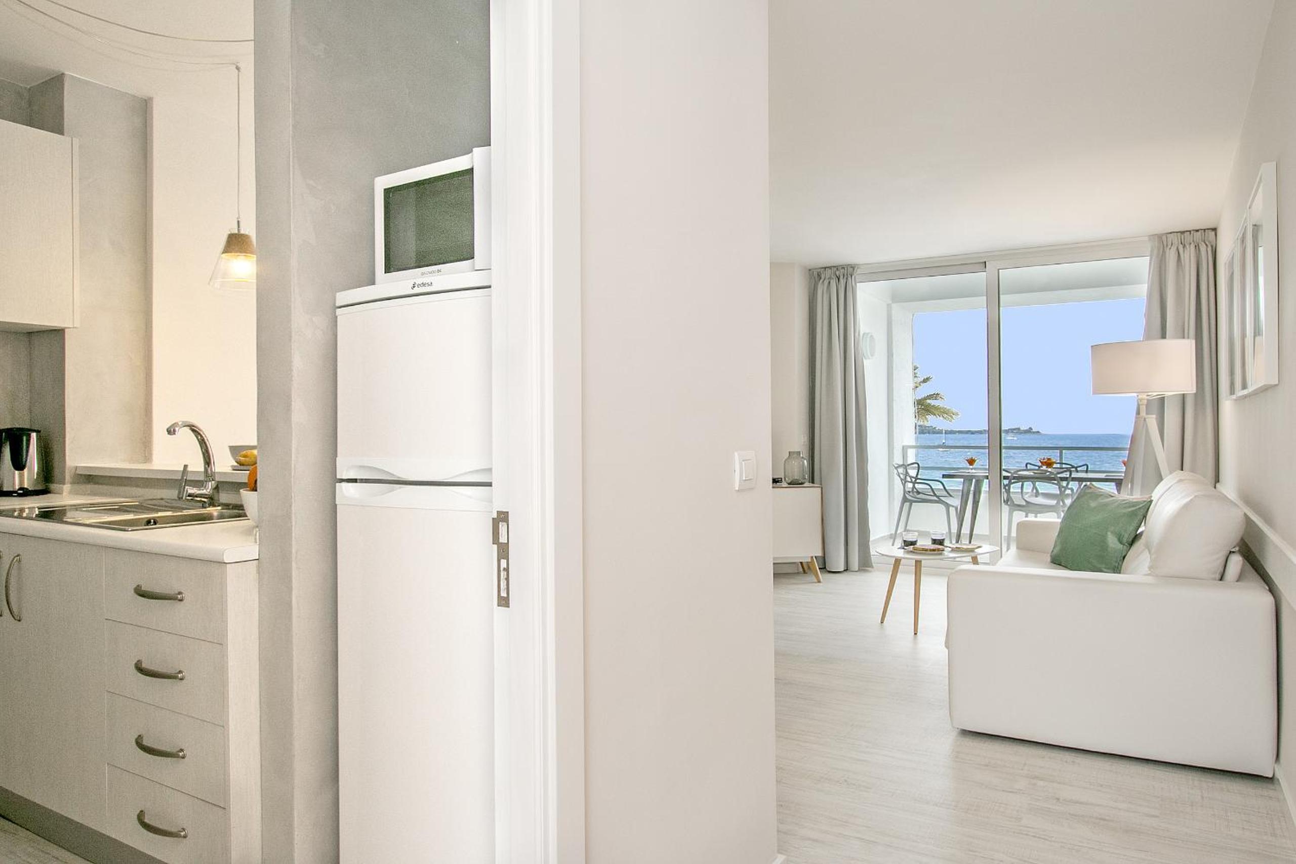 Apartment with Sea View photo 2