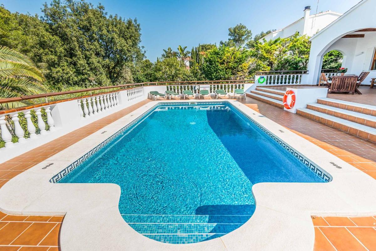 Four-Bedroom Villa photo 2