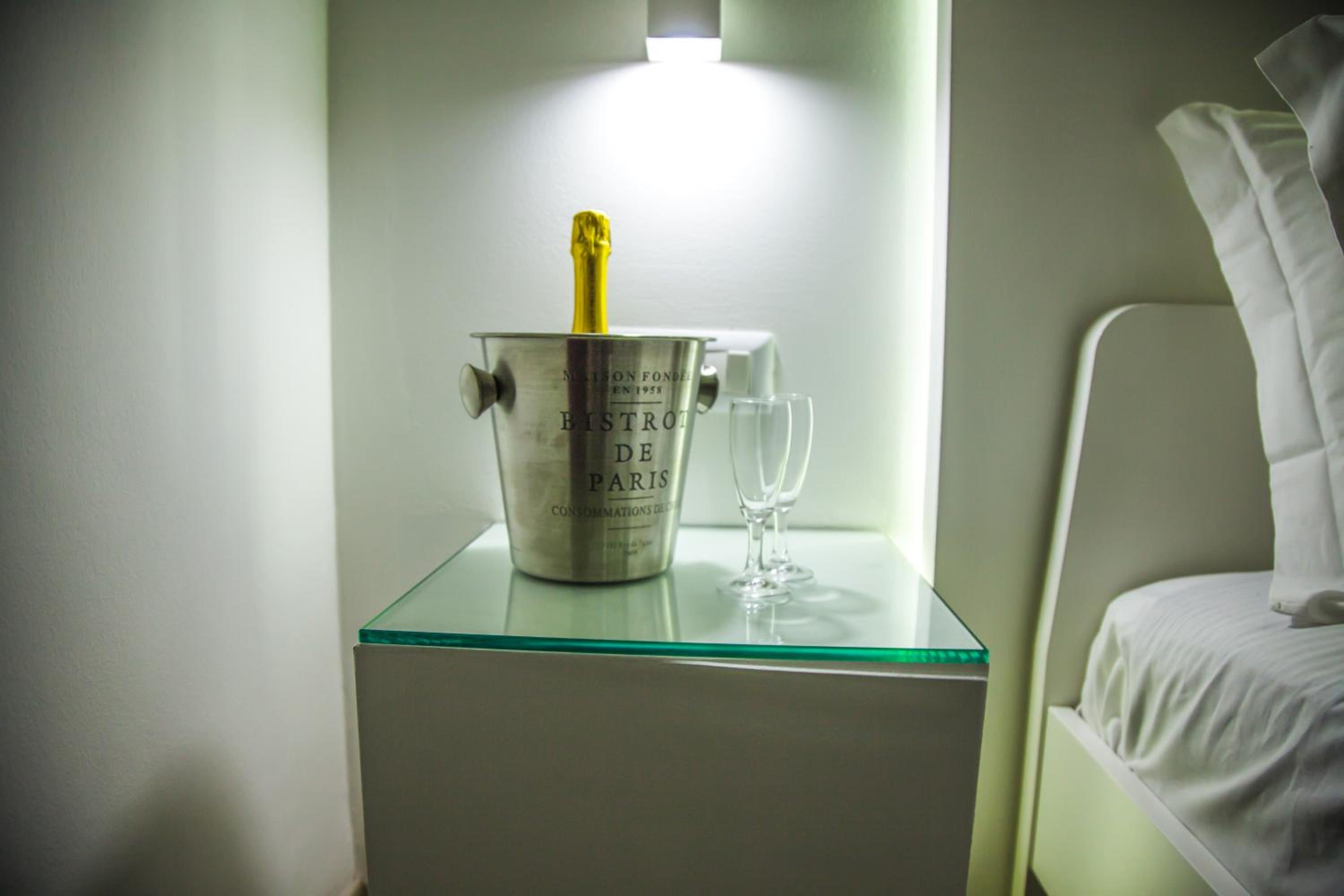 Junior Suite - Photo 12