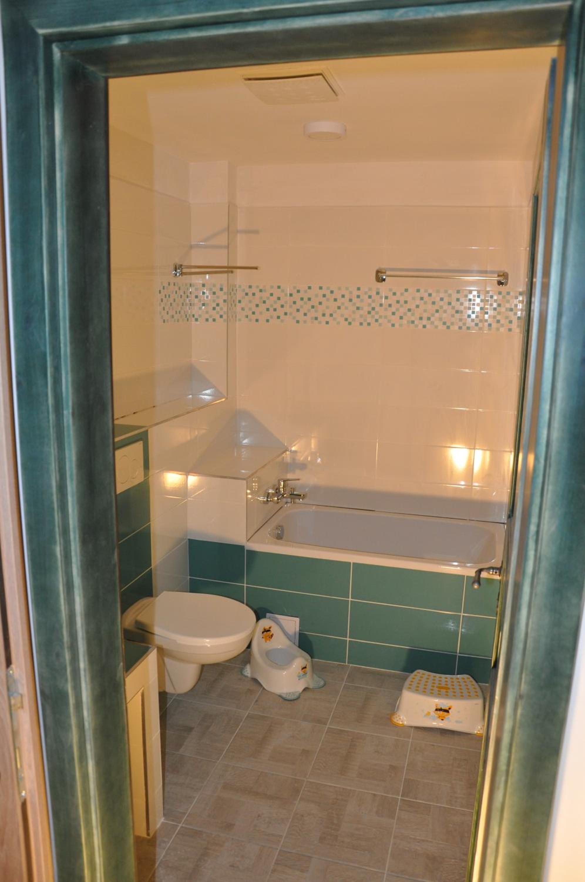 Two-Bedroom Apartment - Photo 23
