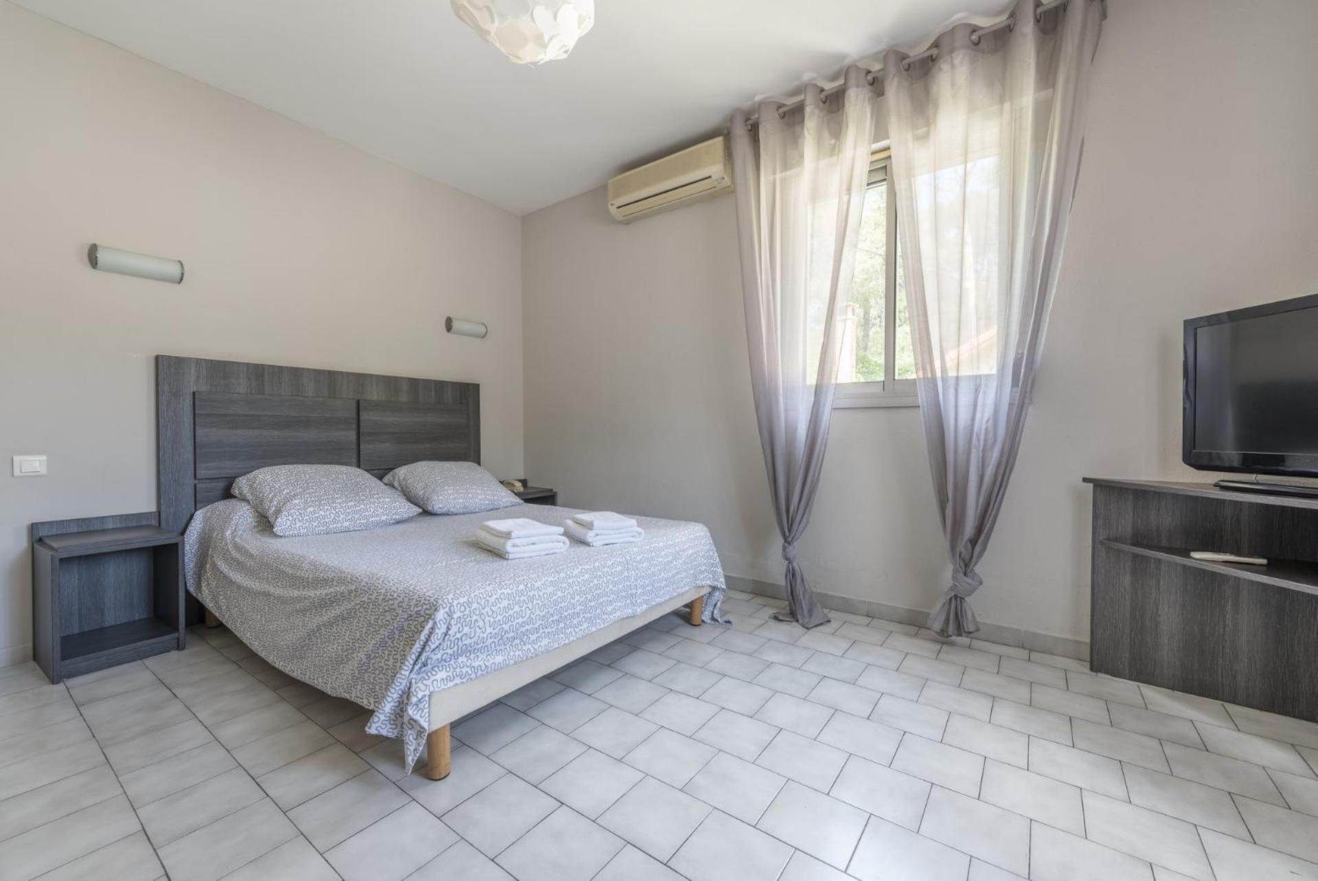 Comfort Double Room - Photo 1