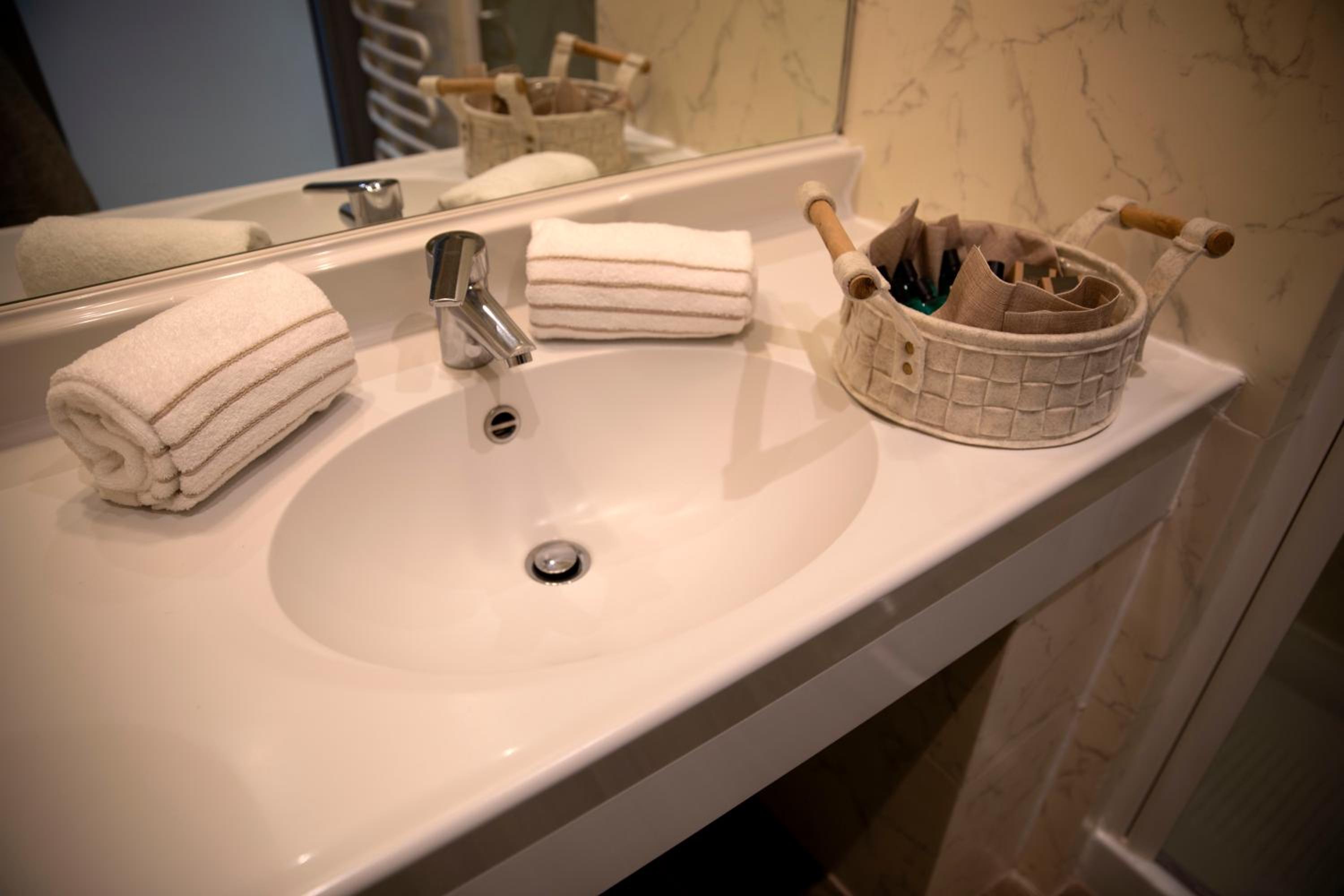 Suite With Spa Access - Photo 9