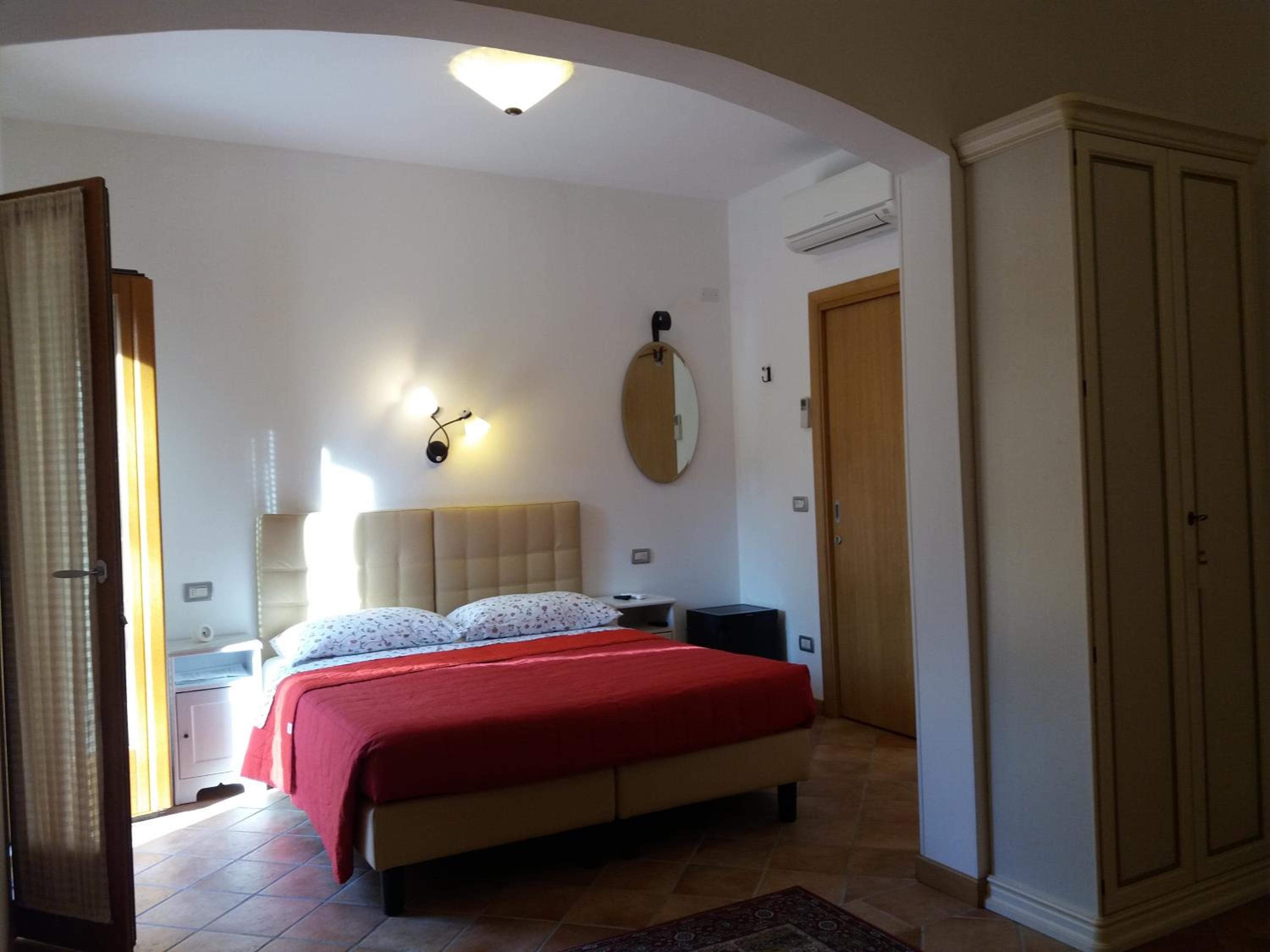 Quadruple Room with Private Bathroom