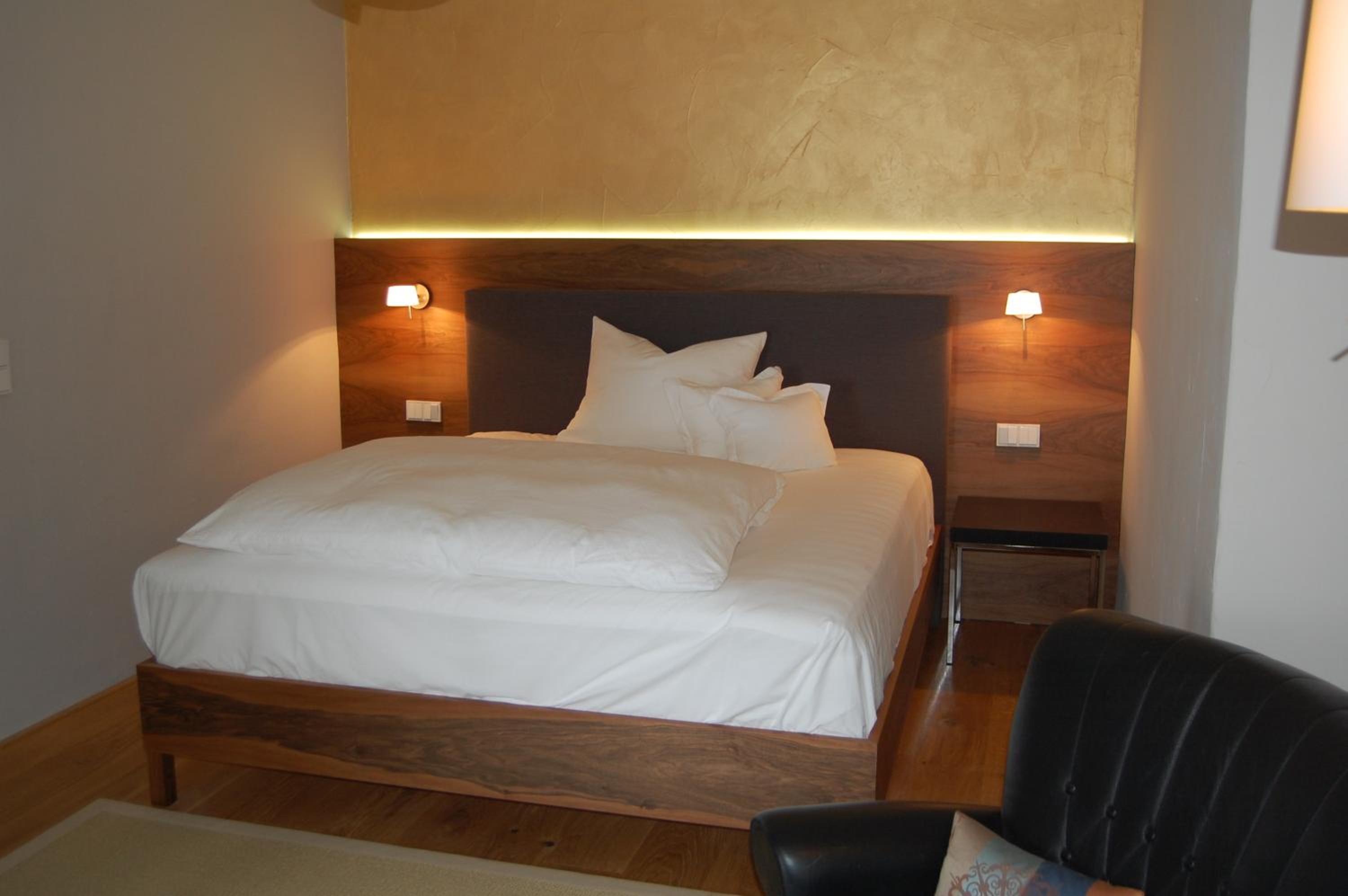 Double Room - Photo 8