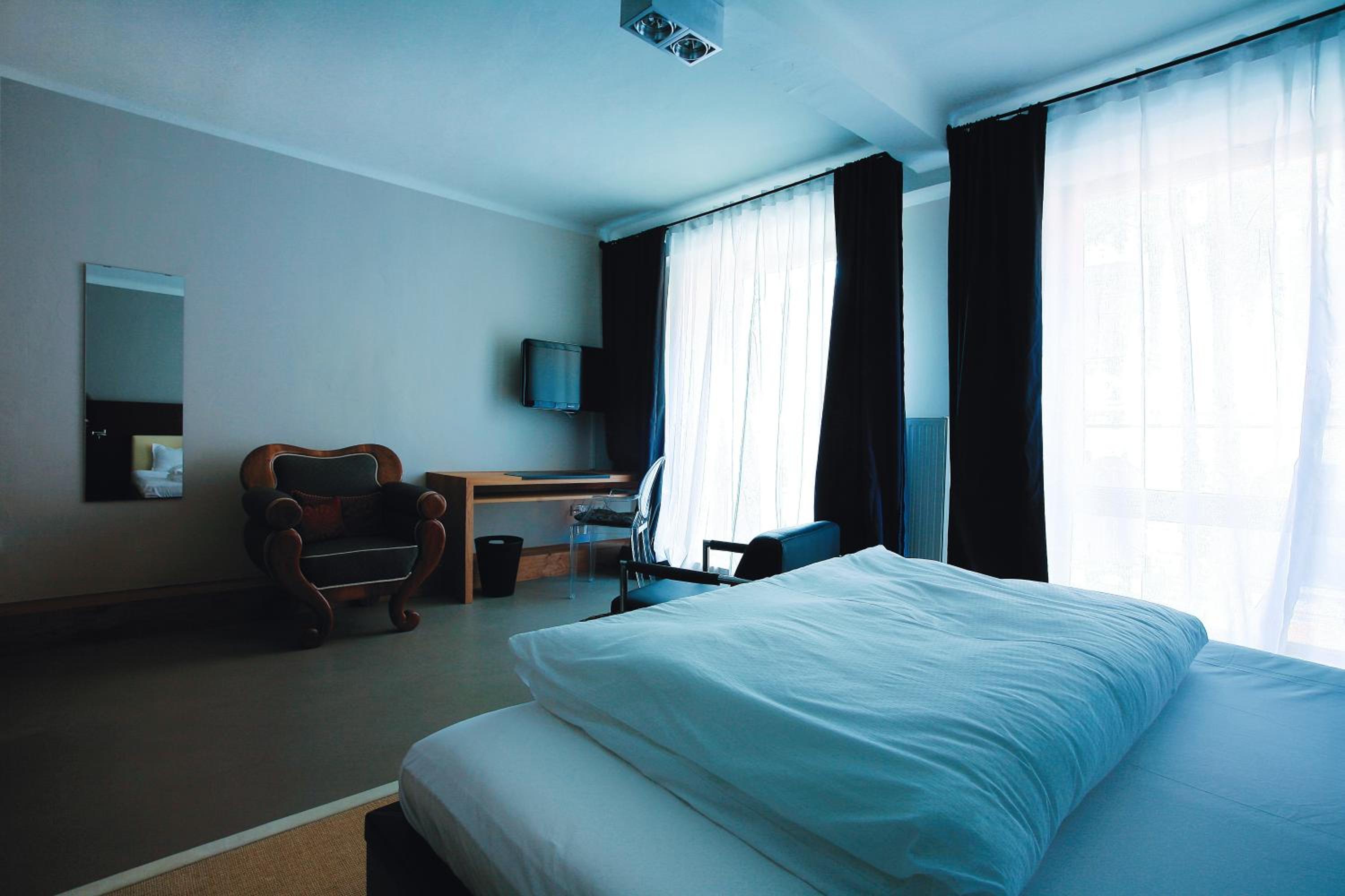 Suite - Photo 5